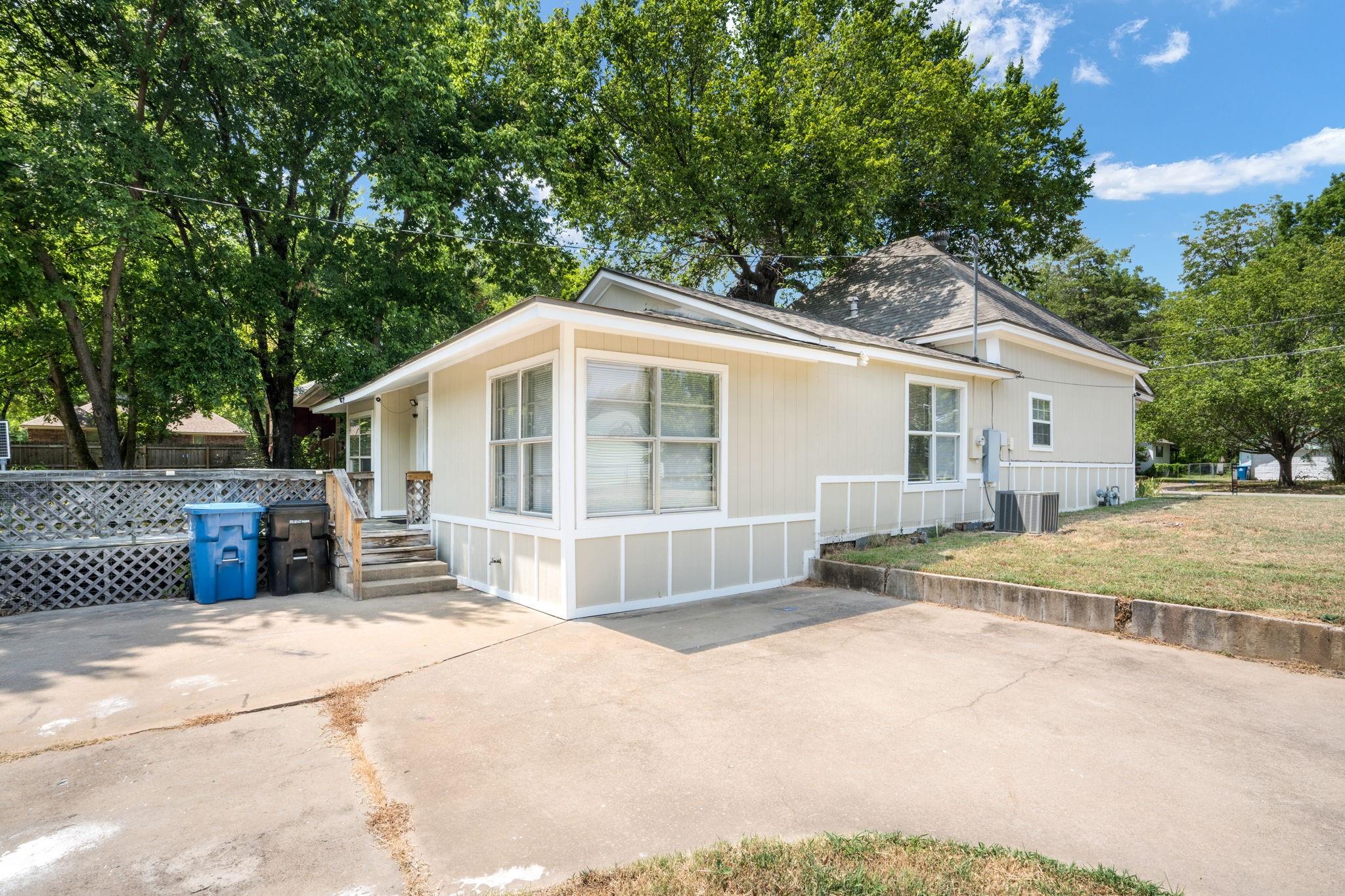 main property photo 23