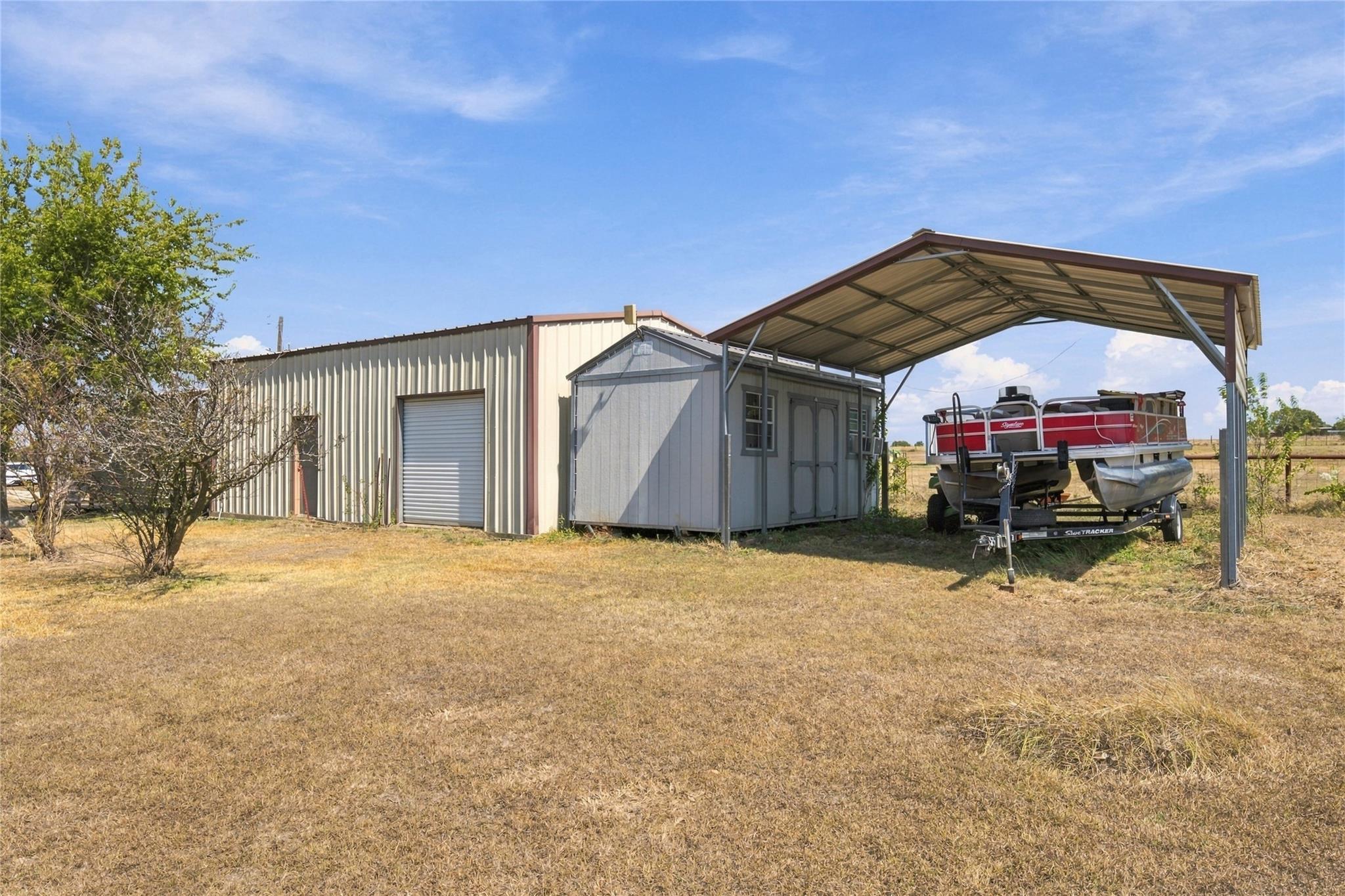 main property photo 22