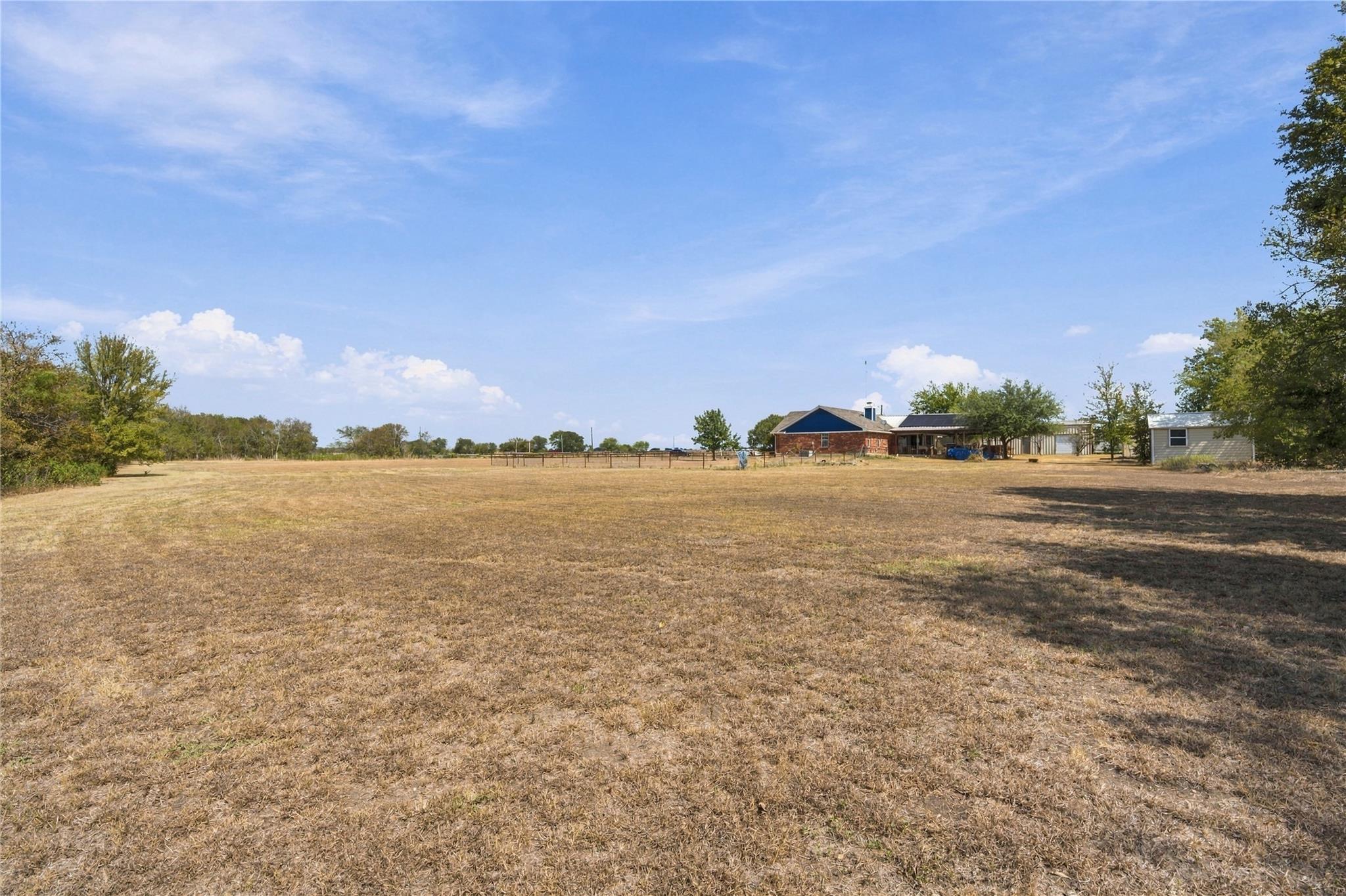 main property photo 23