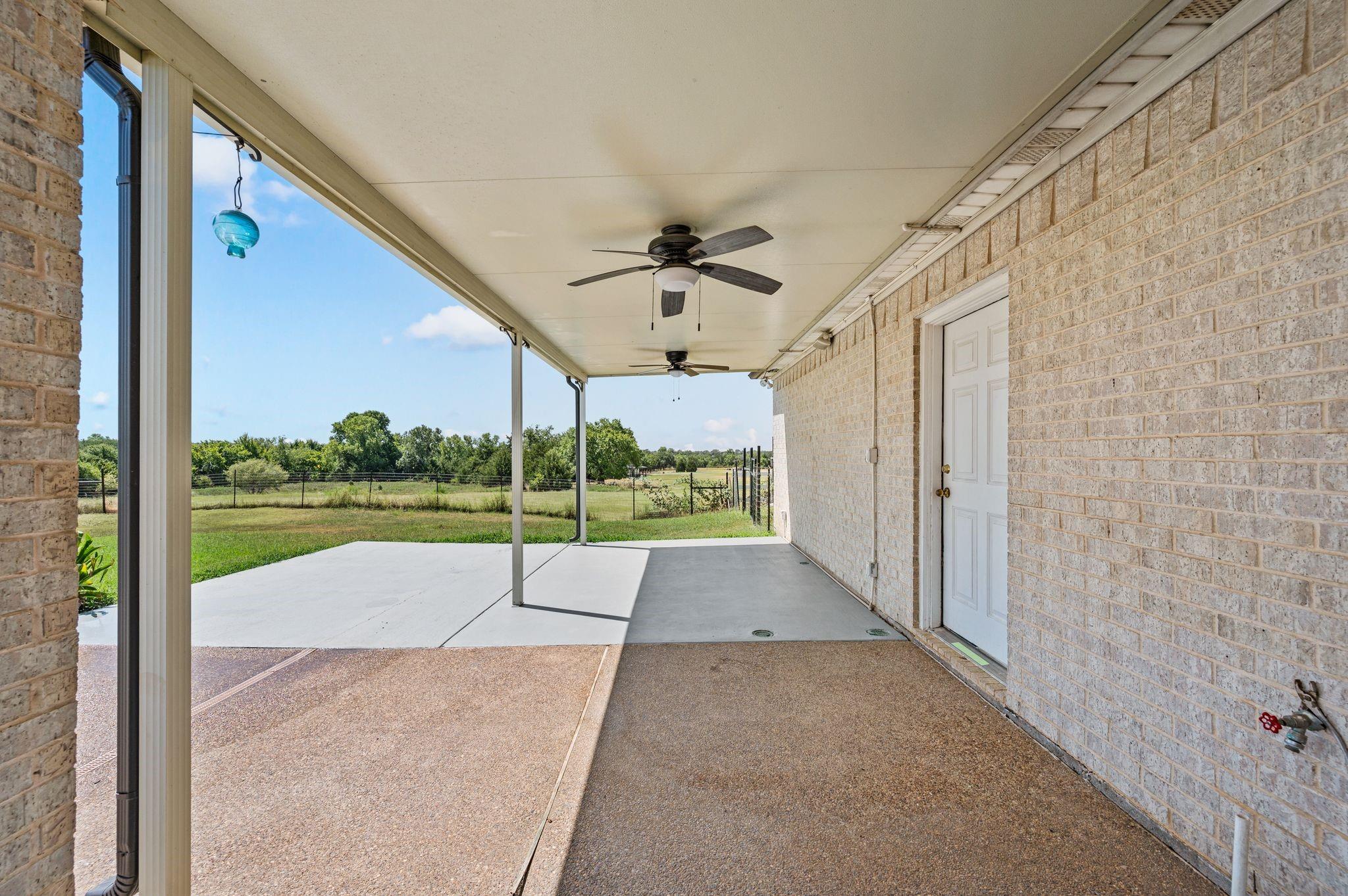main property photo 30