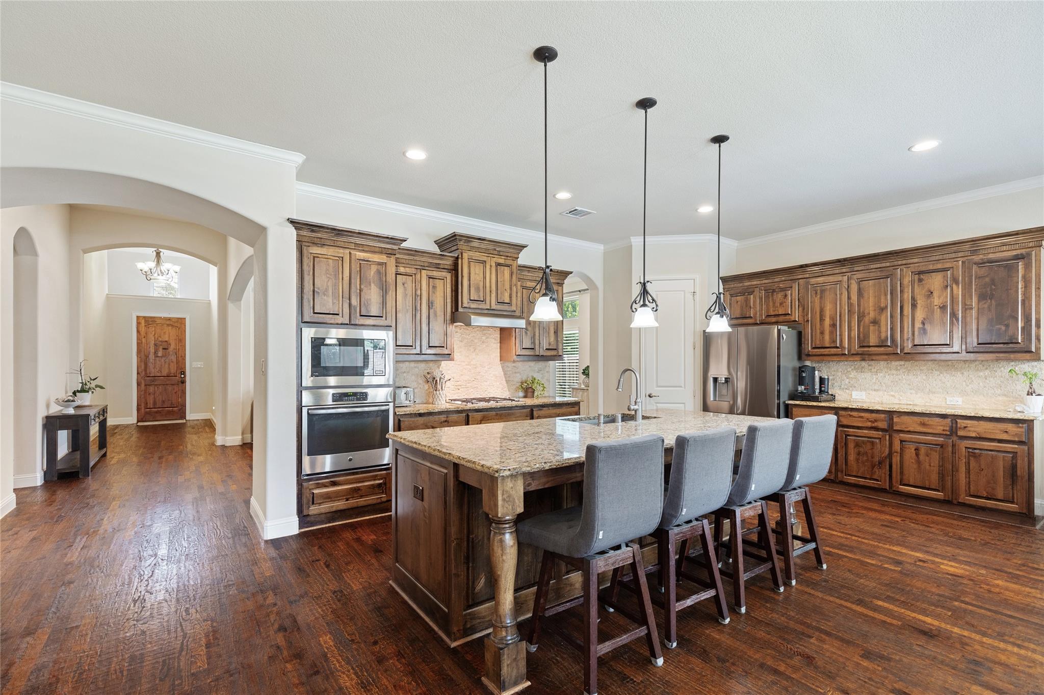 main property photo 7