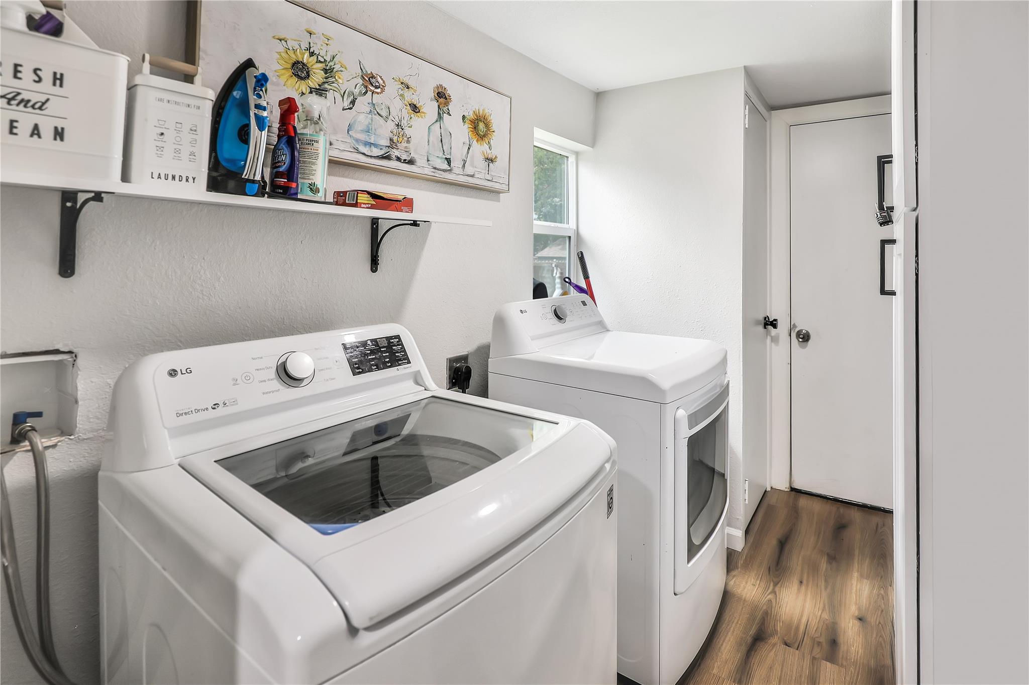main property photo 17