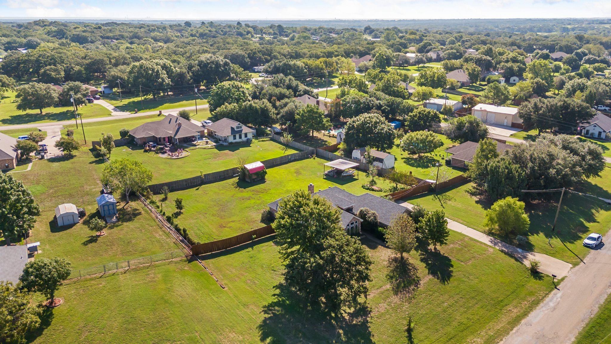 main property photo 34