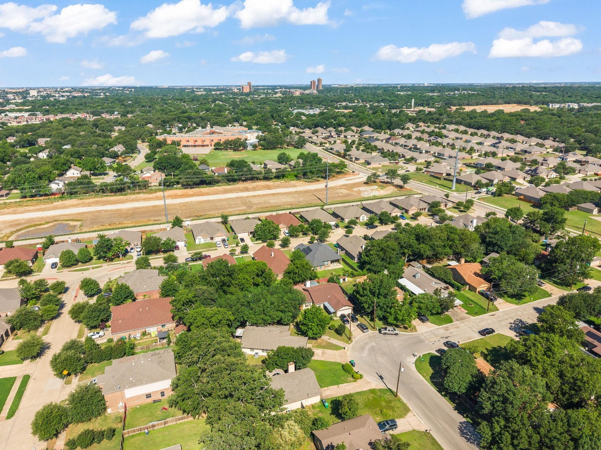 main property photo 17