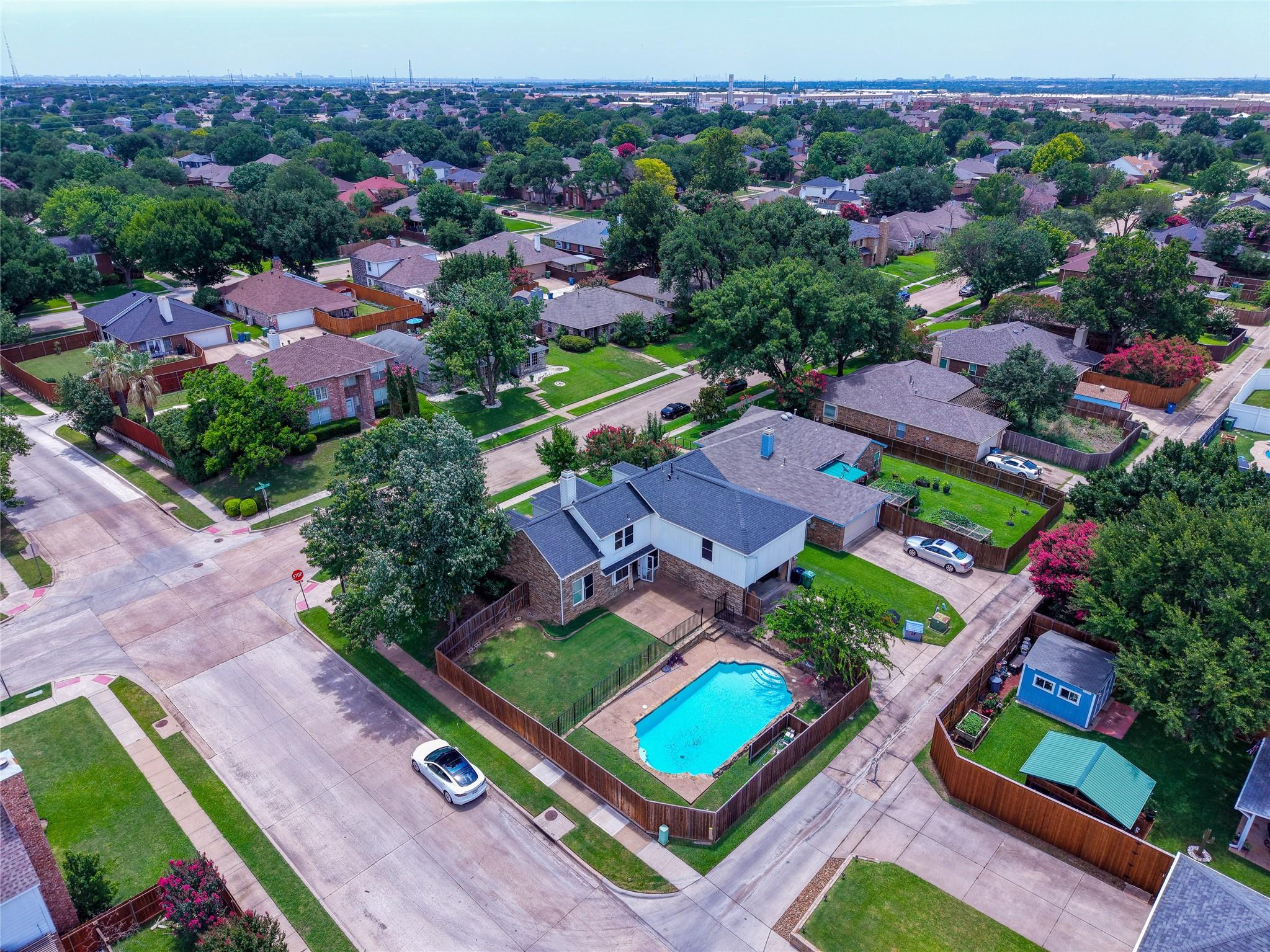 main property photo 34