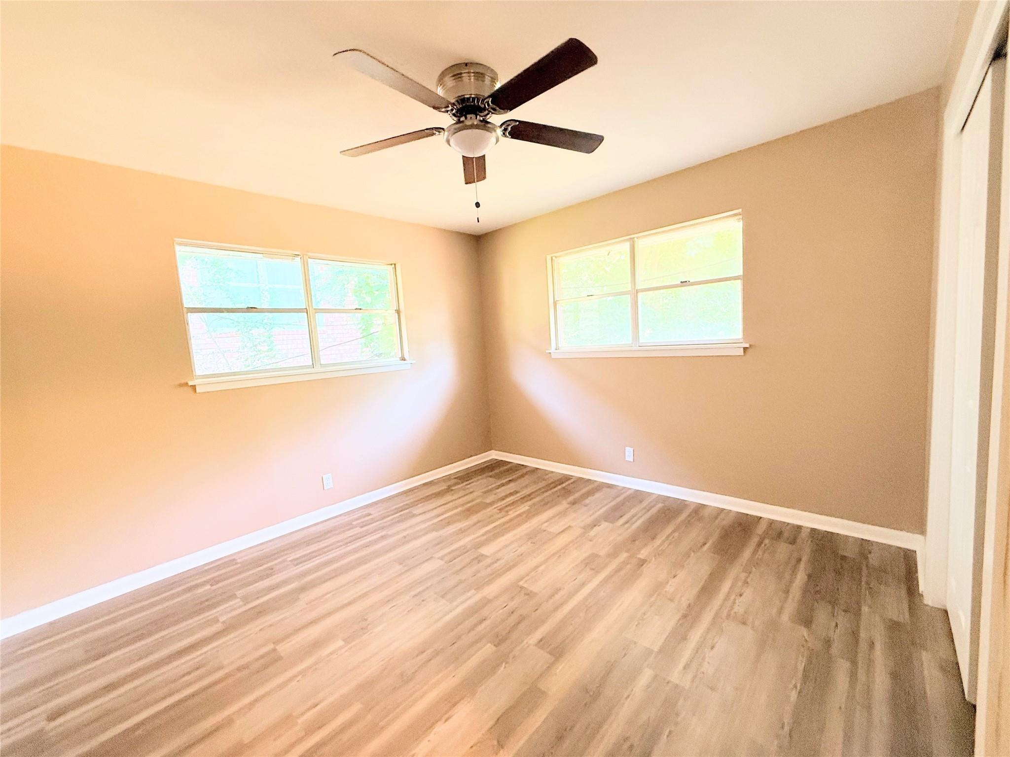 property viewer photo 8