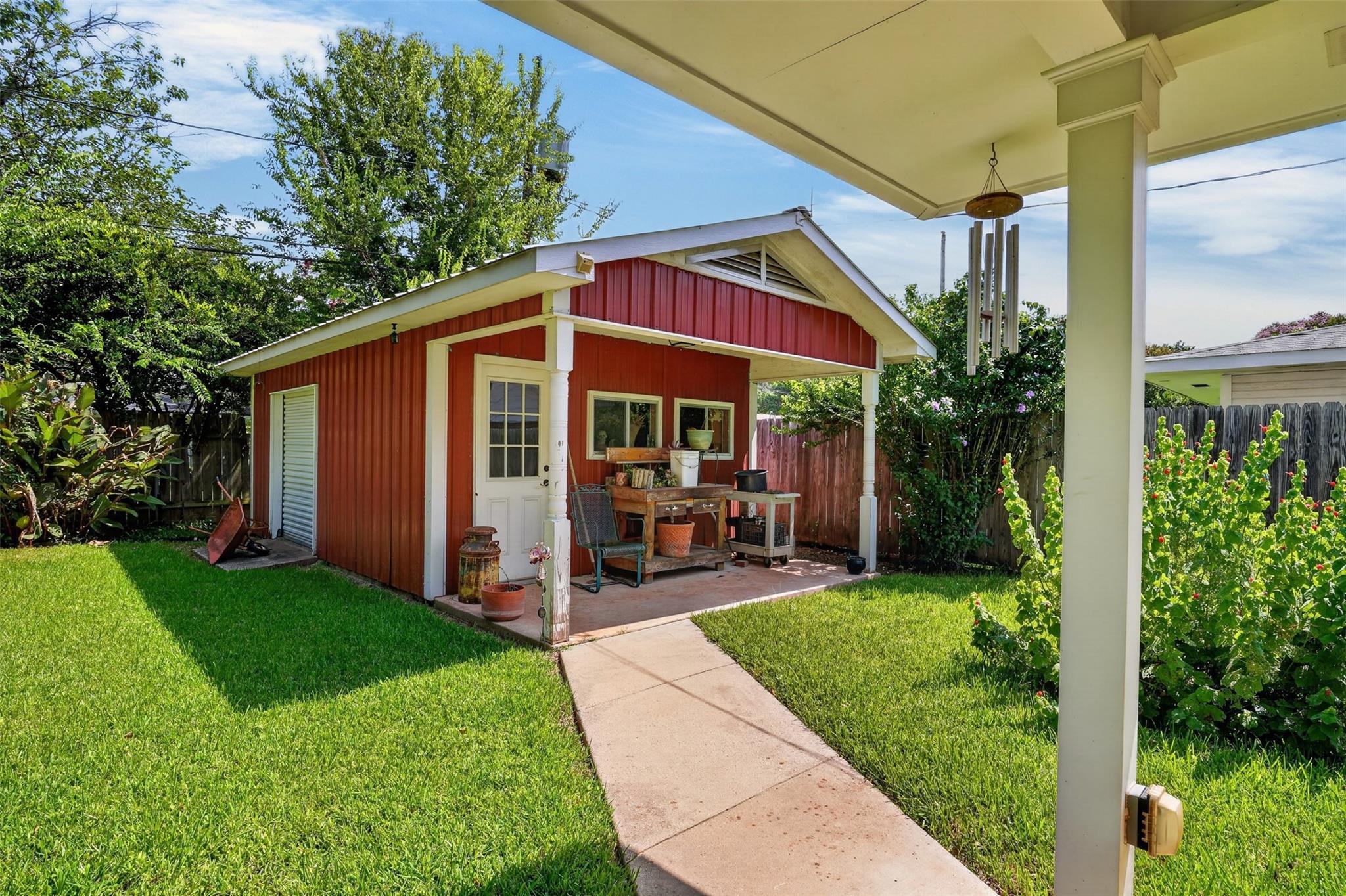 main property photo 21