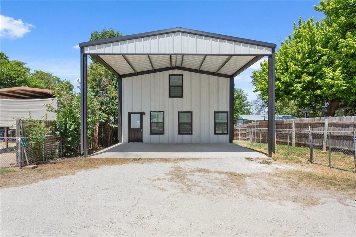 main property photo 0