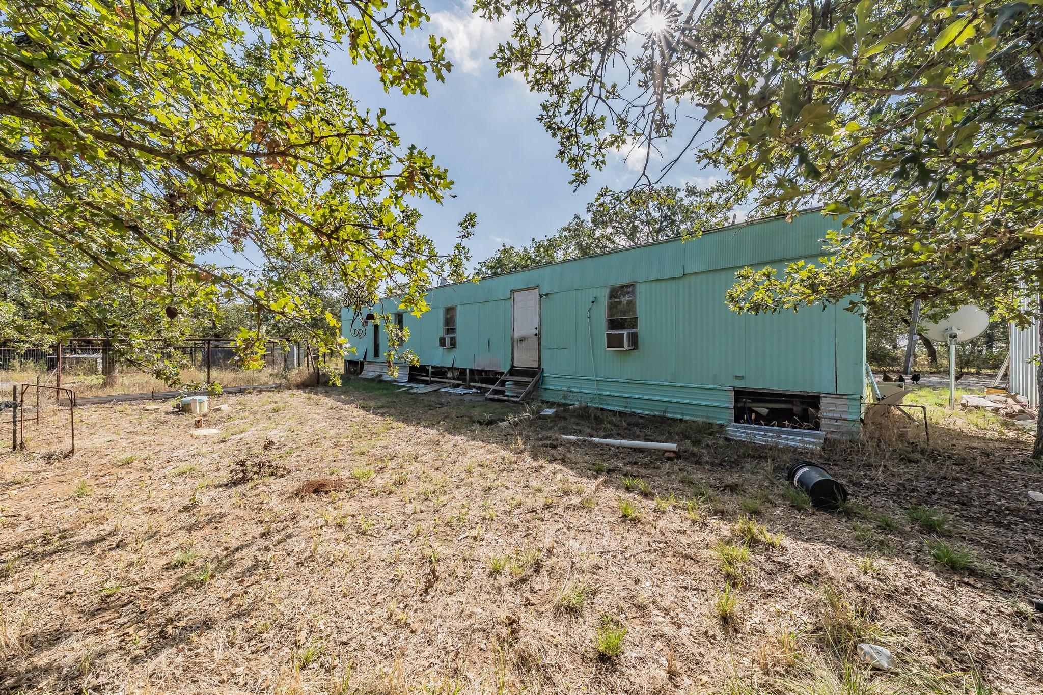 main property photo 8