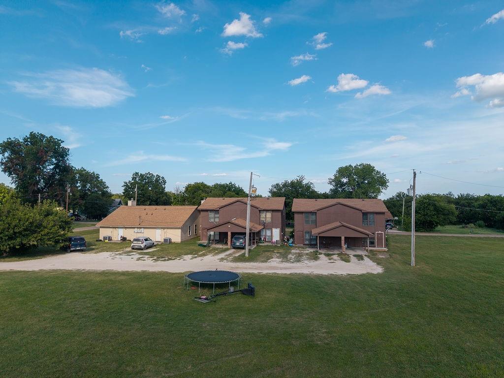 main property photo 6