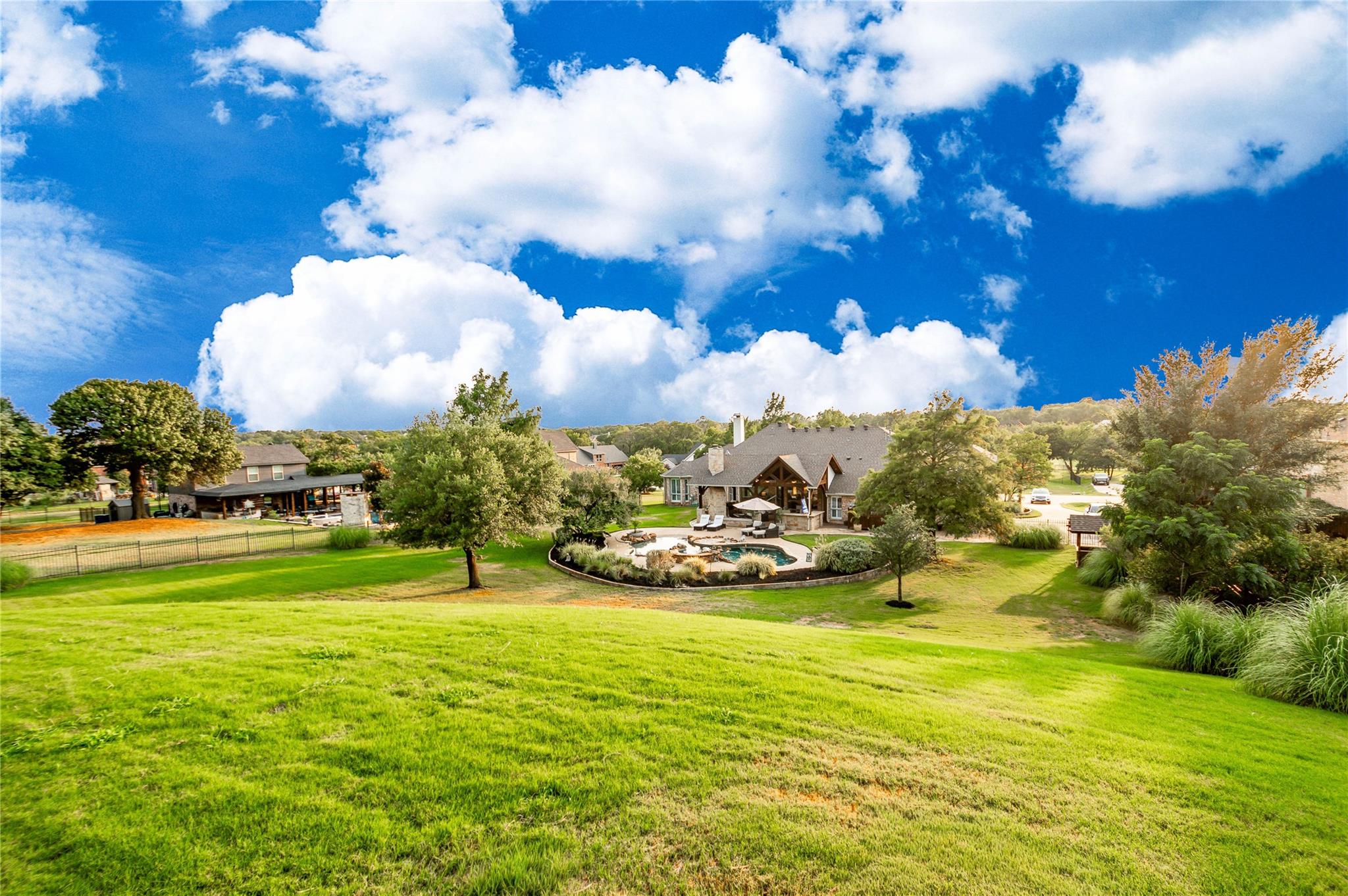 main property photo 35