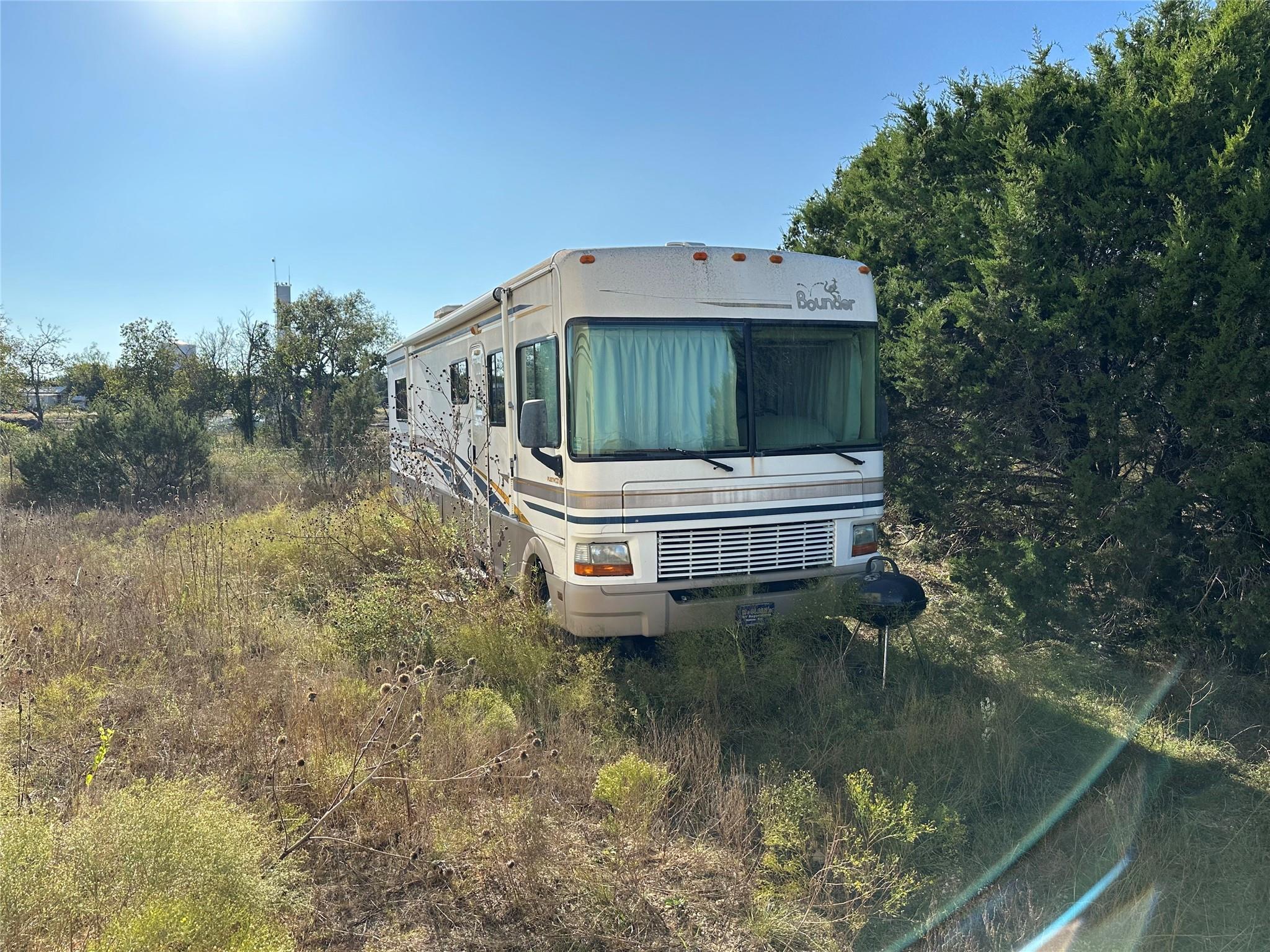 main property photo 9