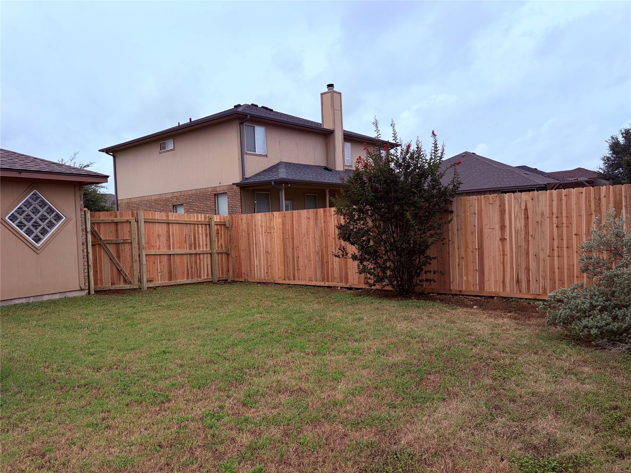 main property photo 5