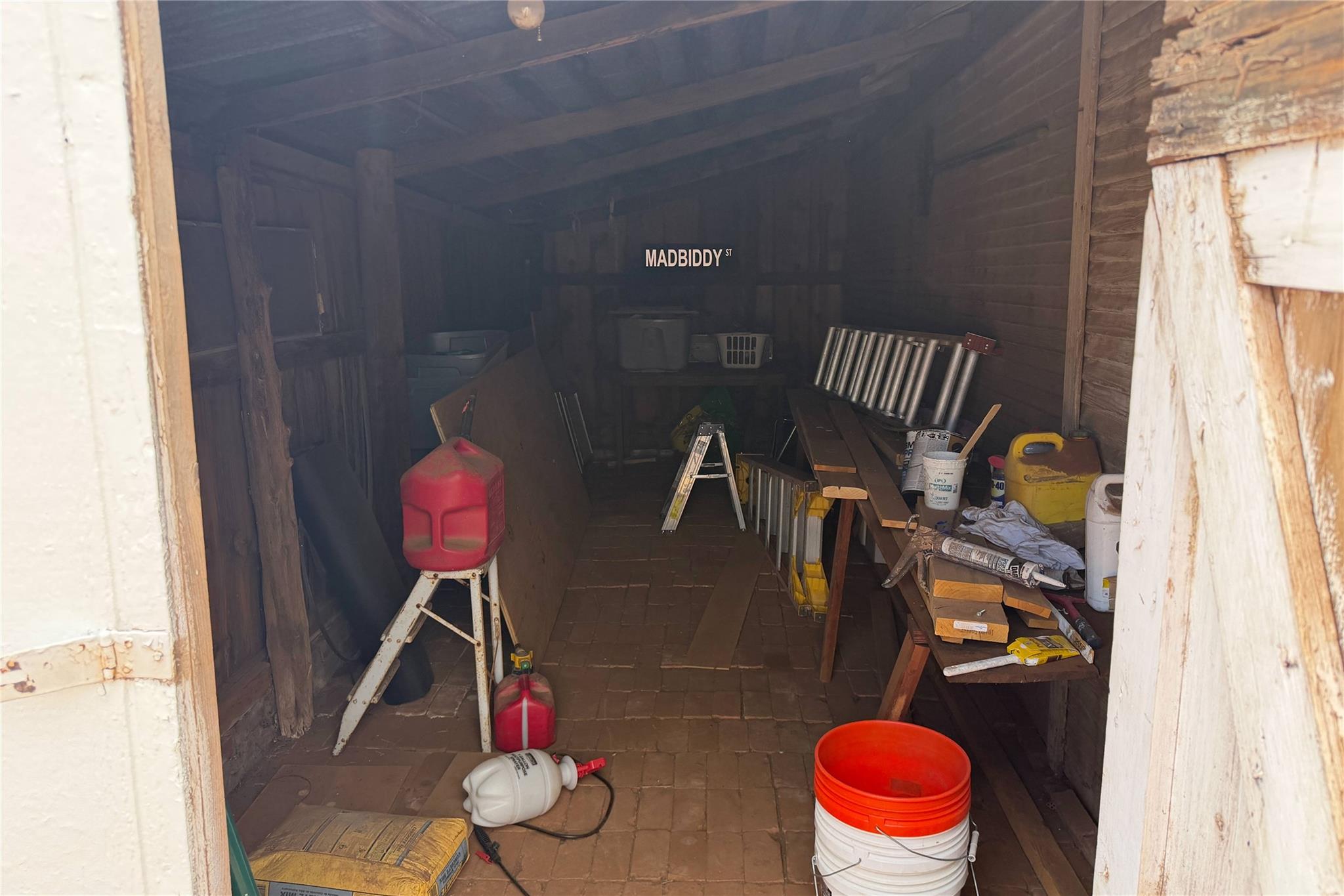 main property photo 13