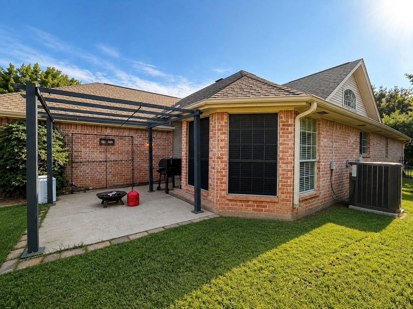 main property photo 32