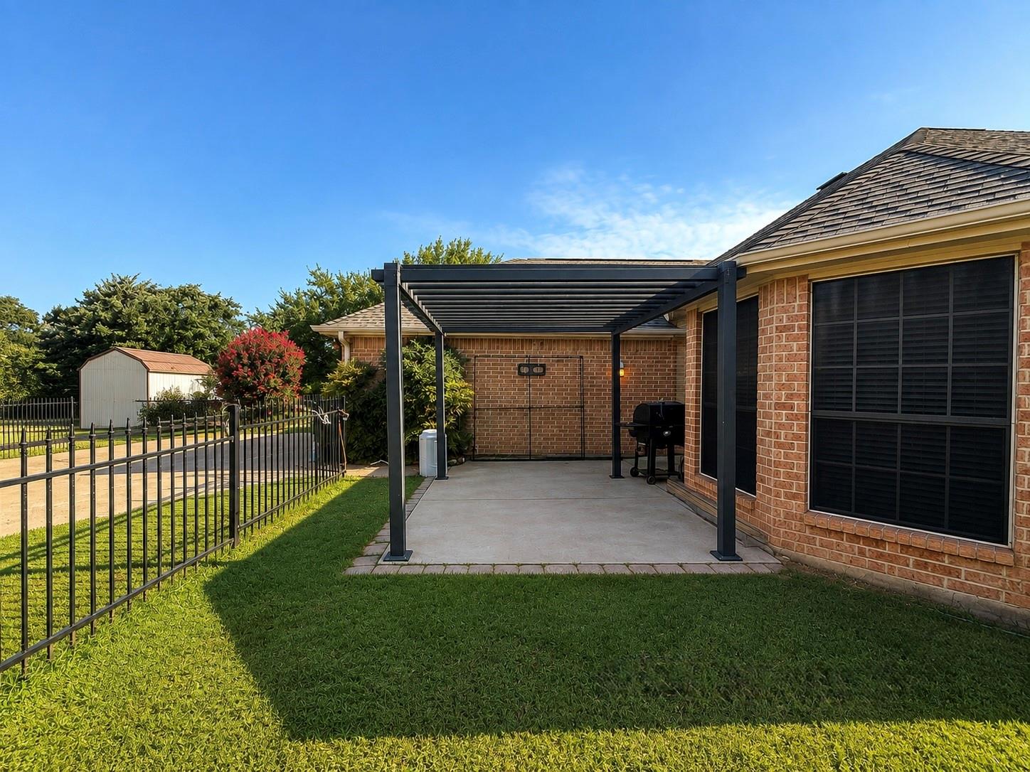 main property photo 33