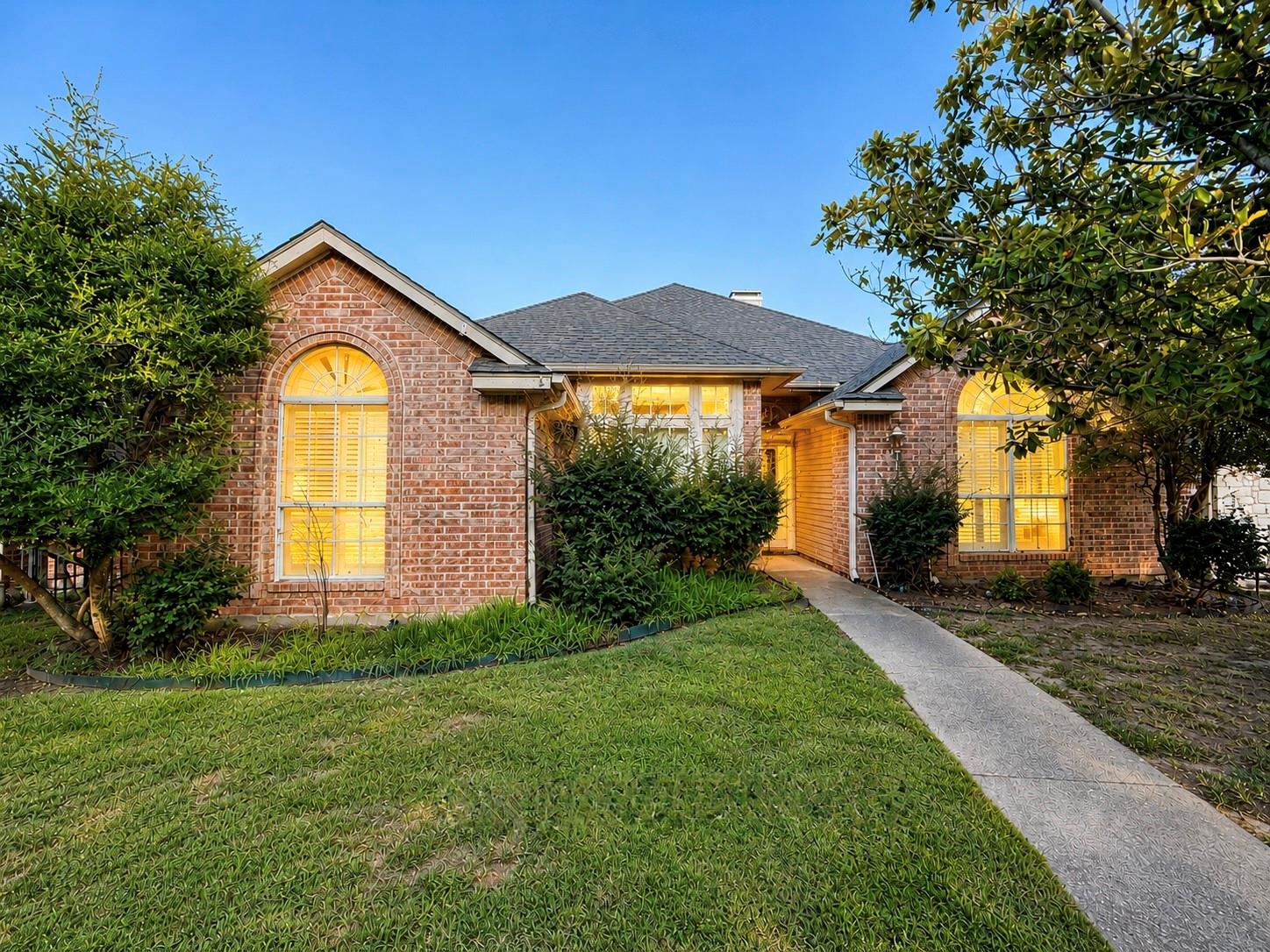 main property photo 5