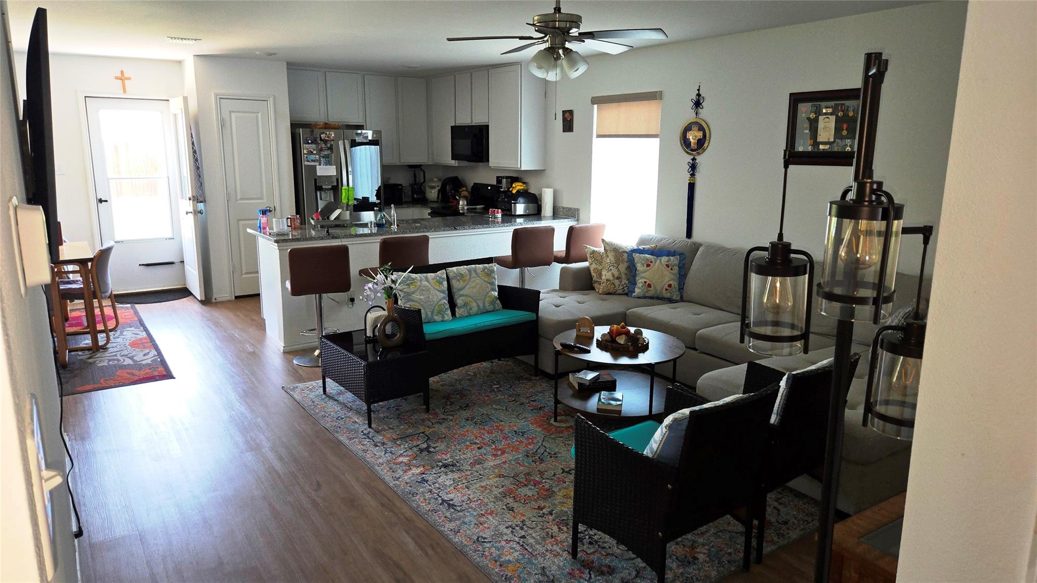 main property photo 4