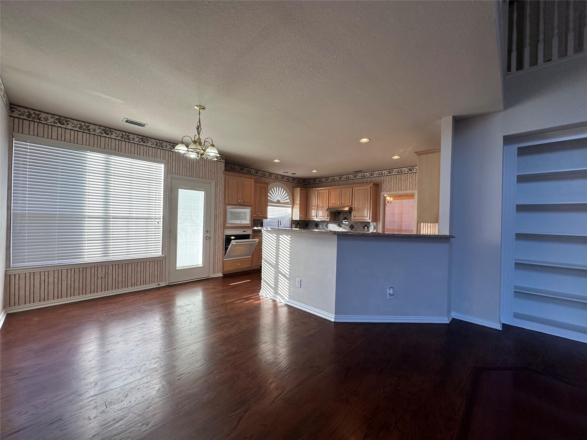property viewer photo 7