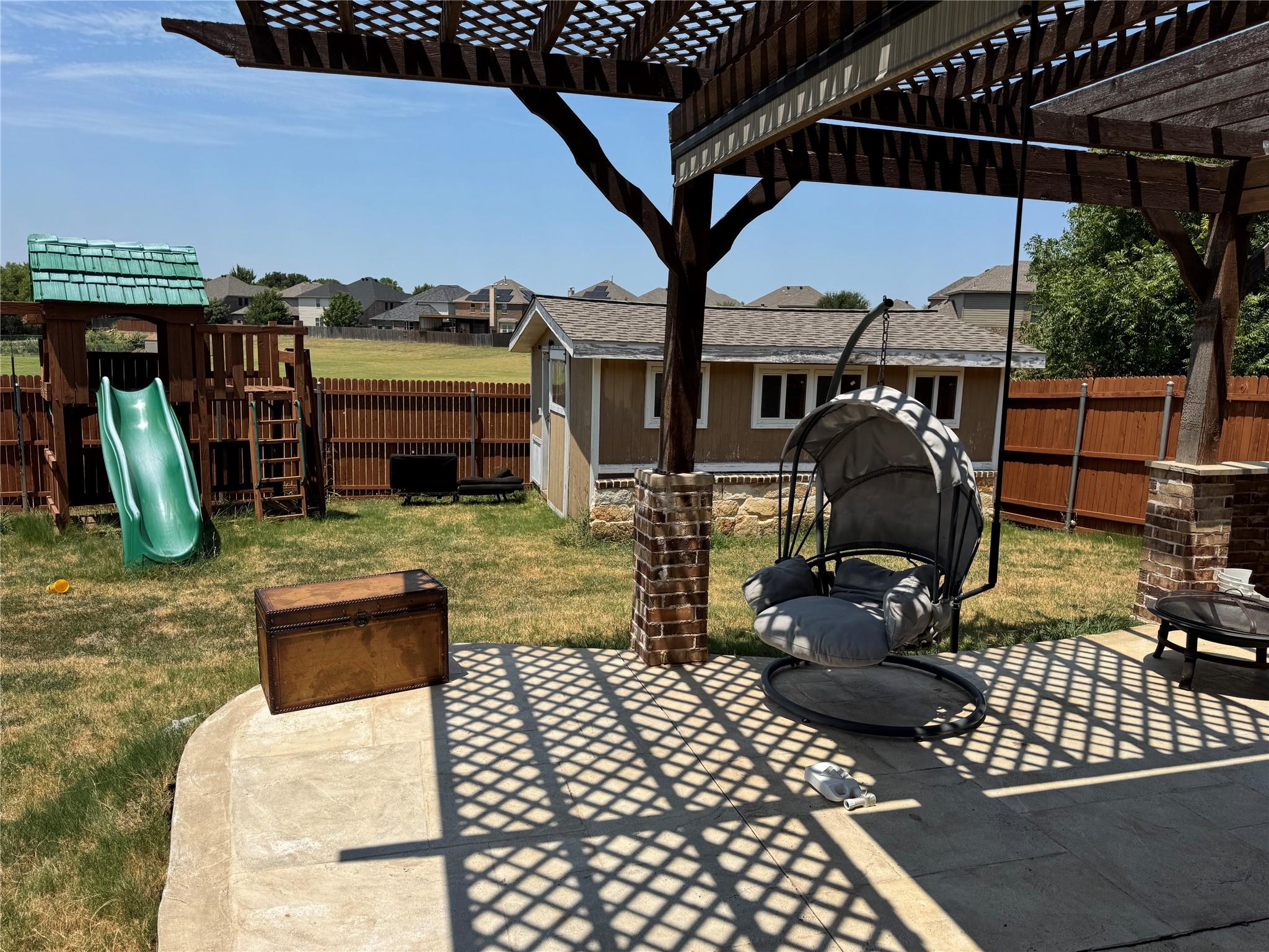 main property photo 10