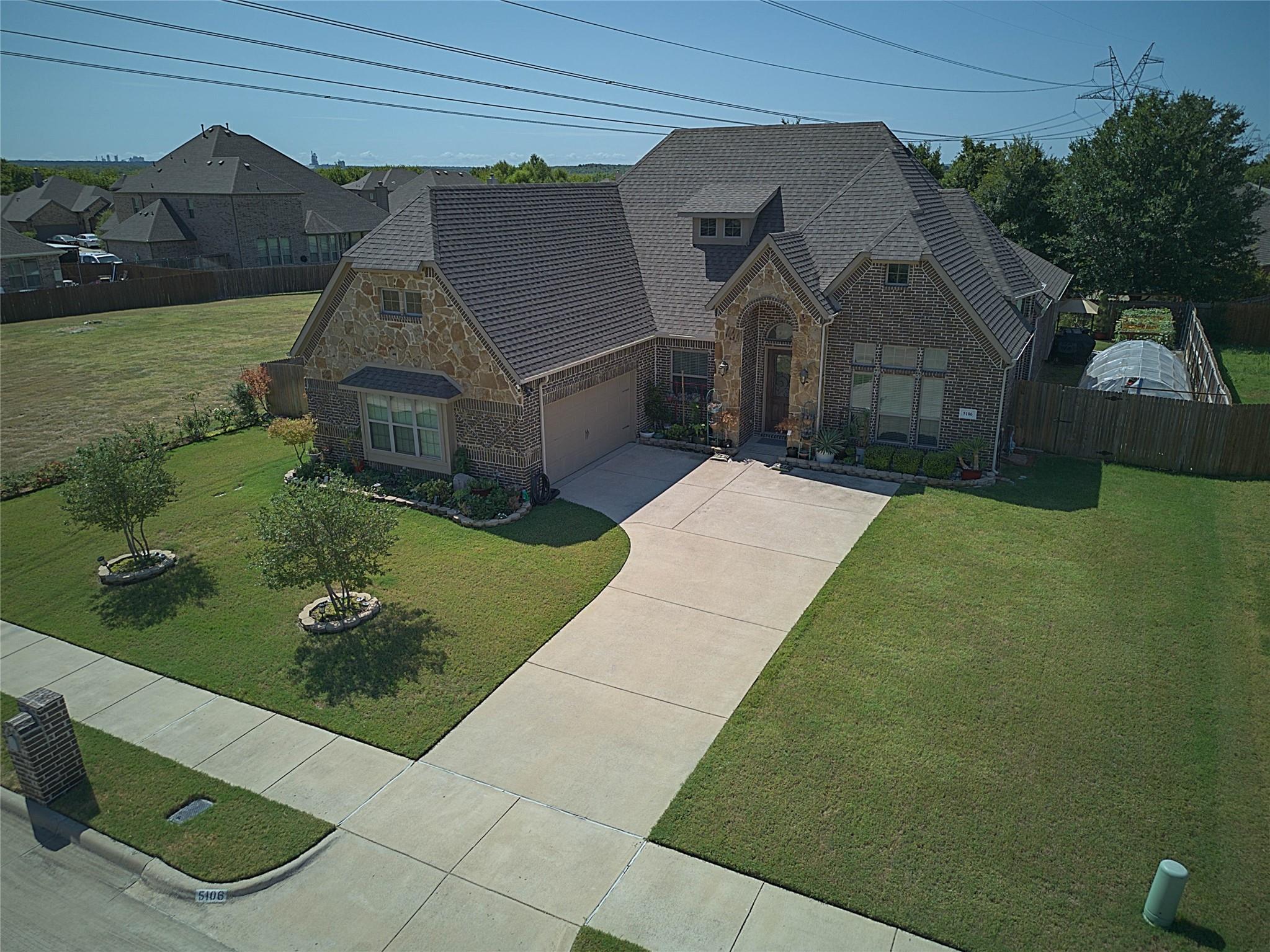 main property photo 30