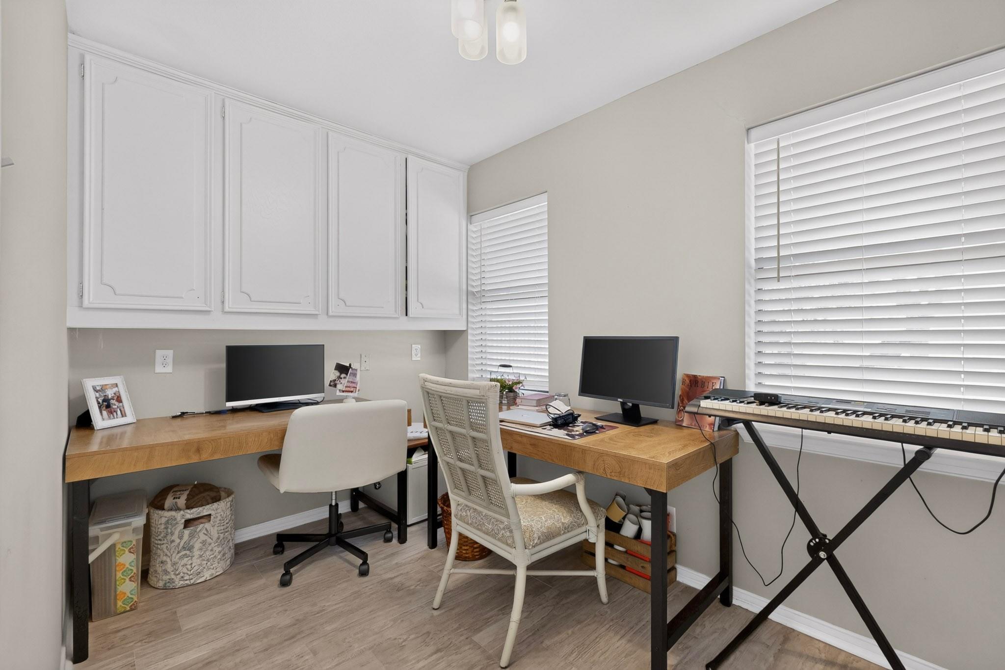 main property photo 19