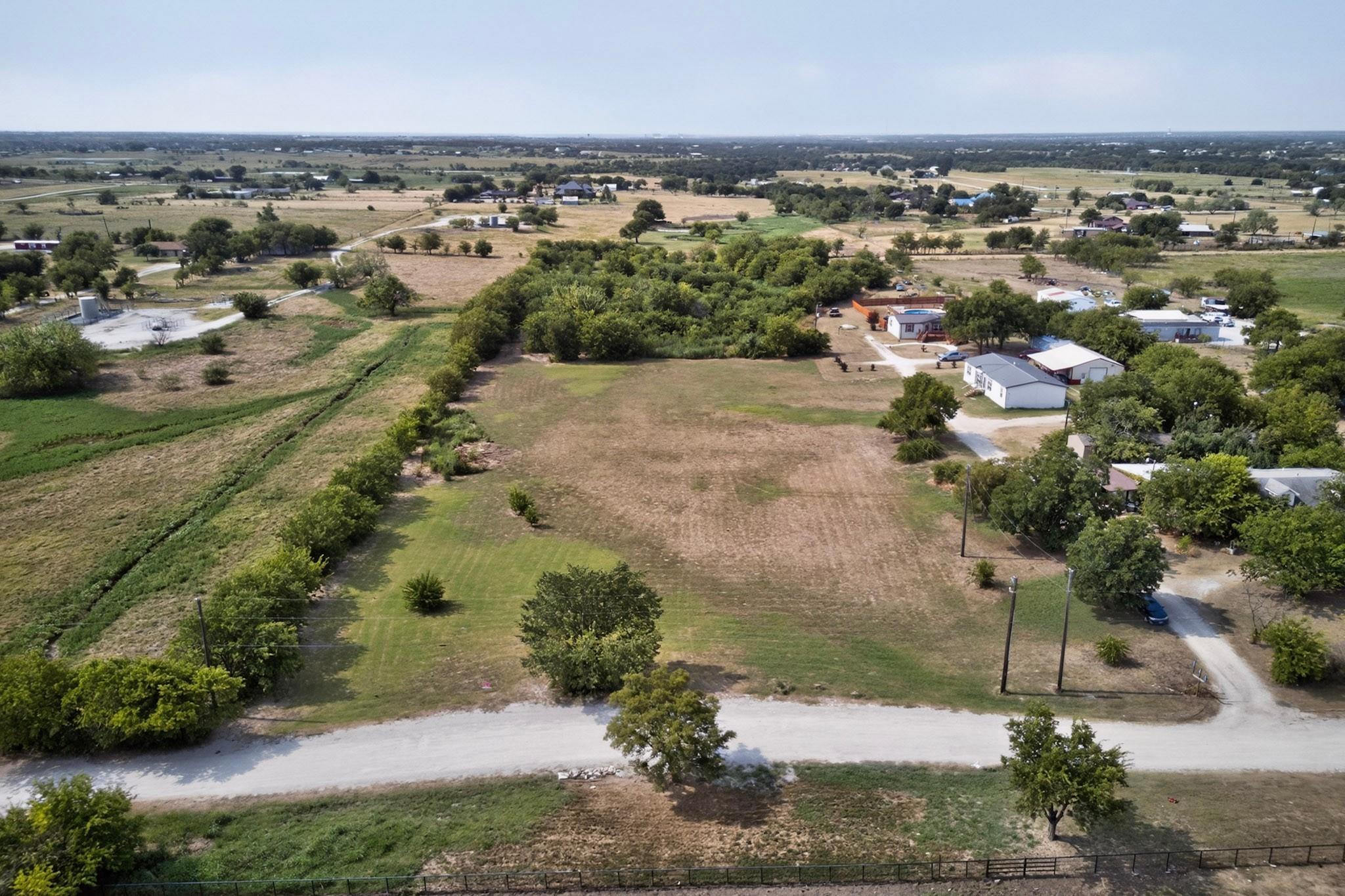 main property photo 11