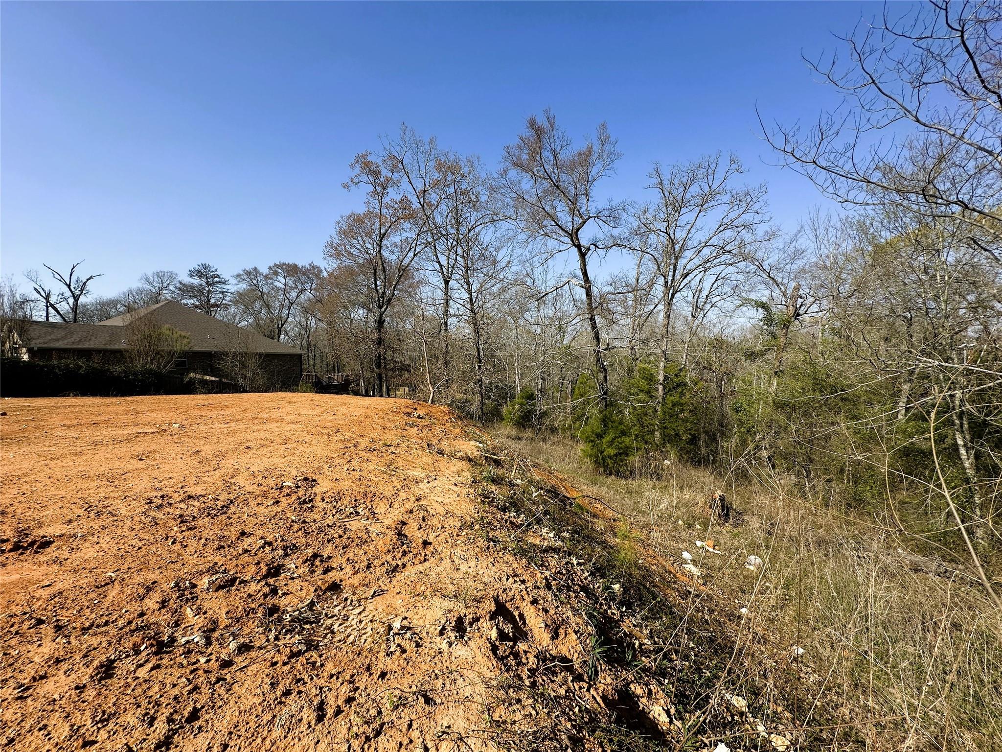 main property photo 8