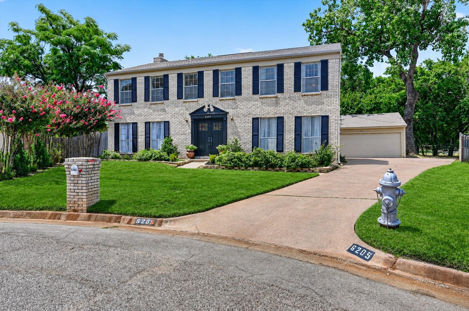 main property photo 2