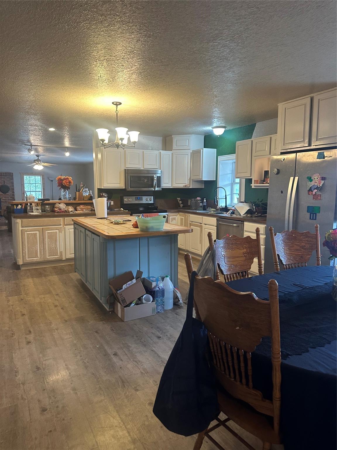 main property photo 9