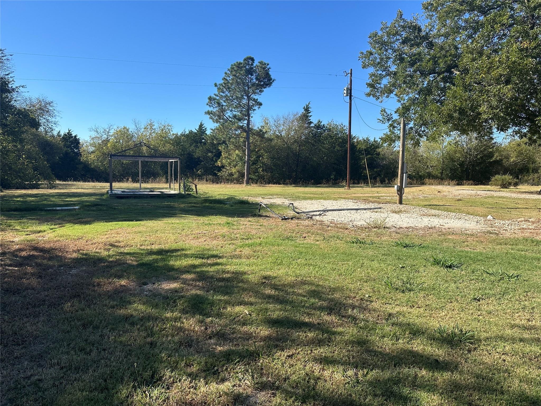 main property photo 13
