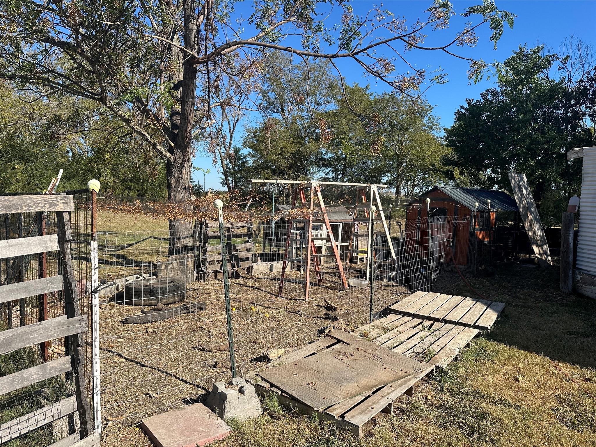 main property photo 38
