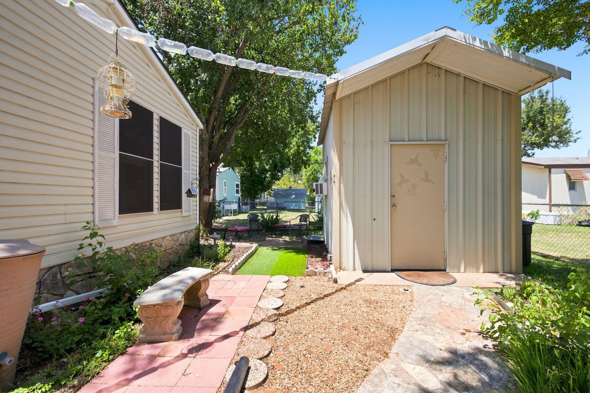 main property photo 23
