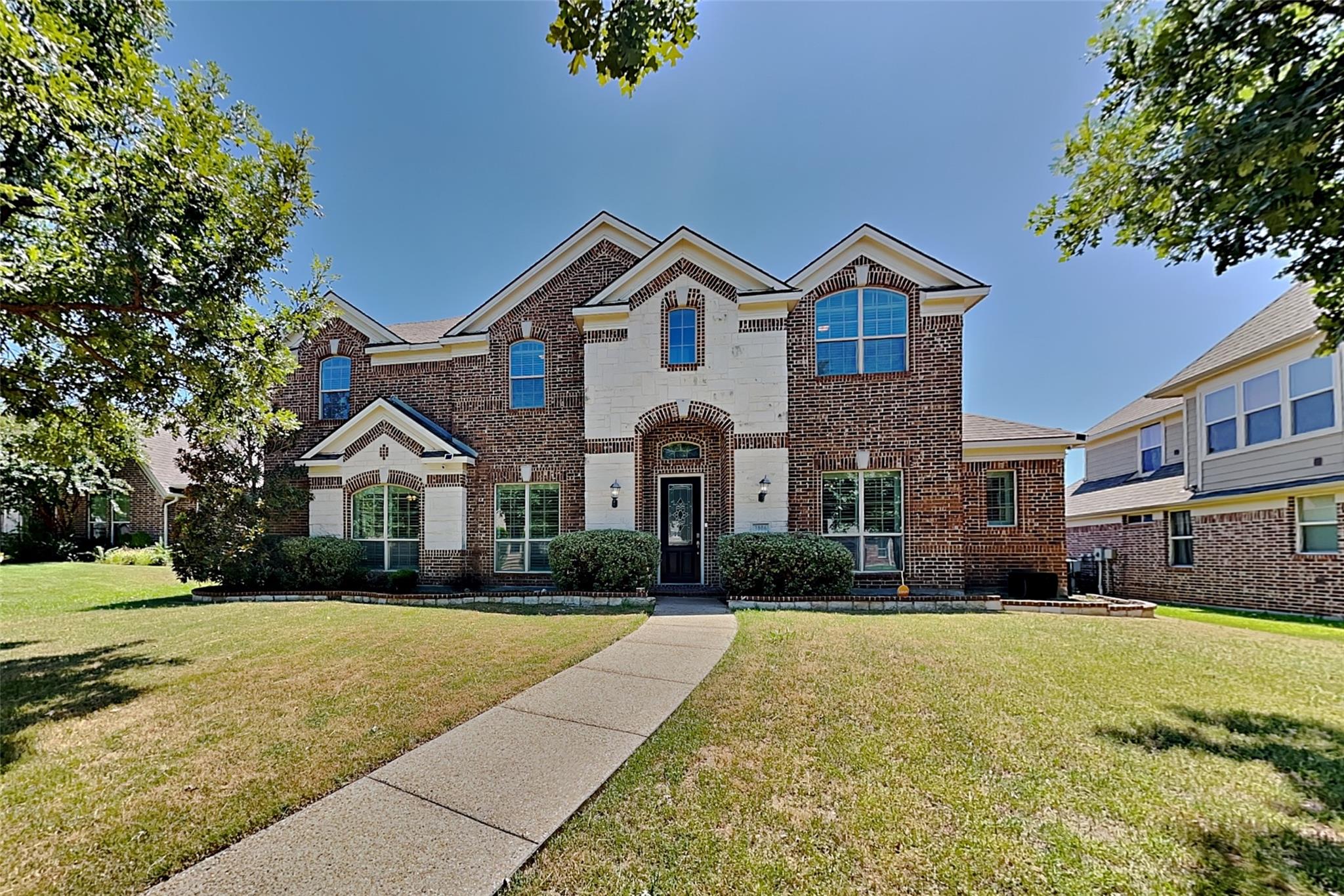 main property photo 10