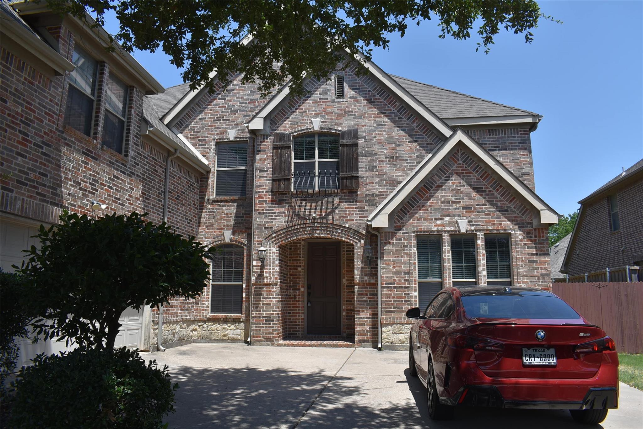 property viewer photo 2