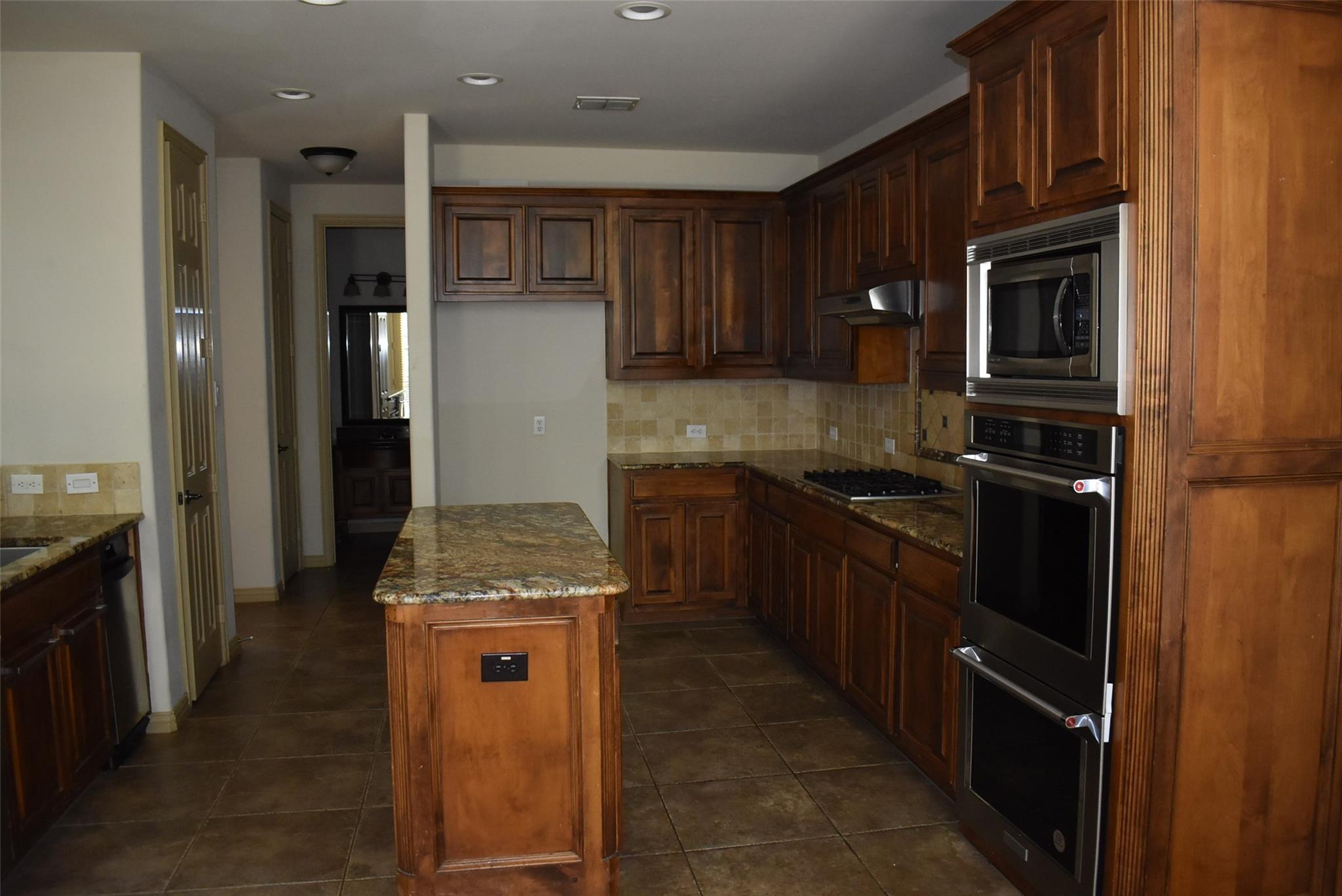 property viewer photo 5