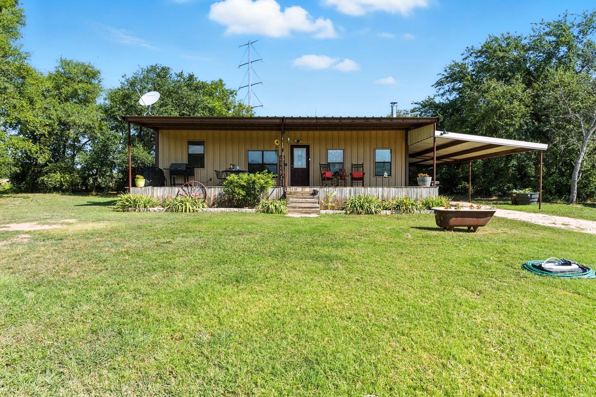 main property photo 3
