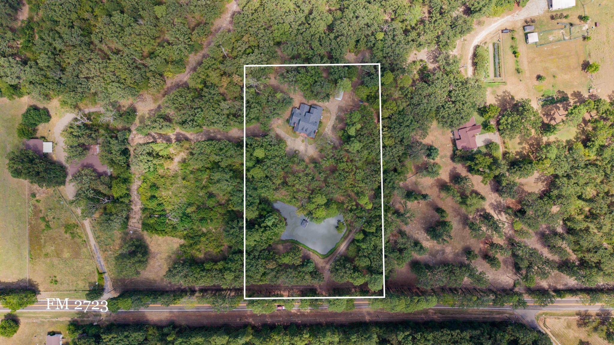 main property photo 32