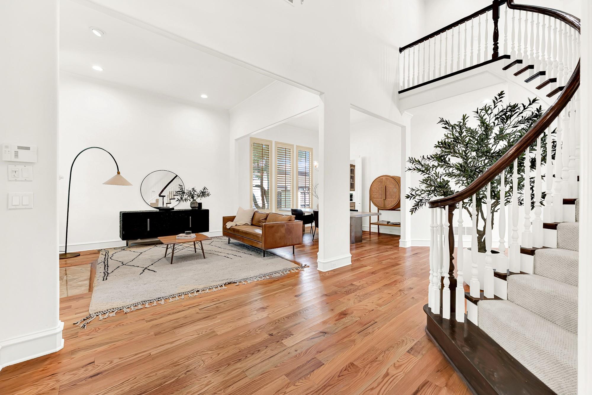 property viewer photo 12