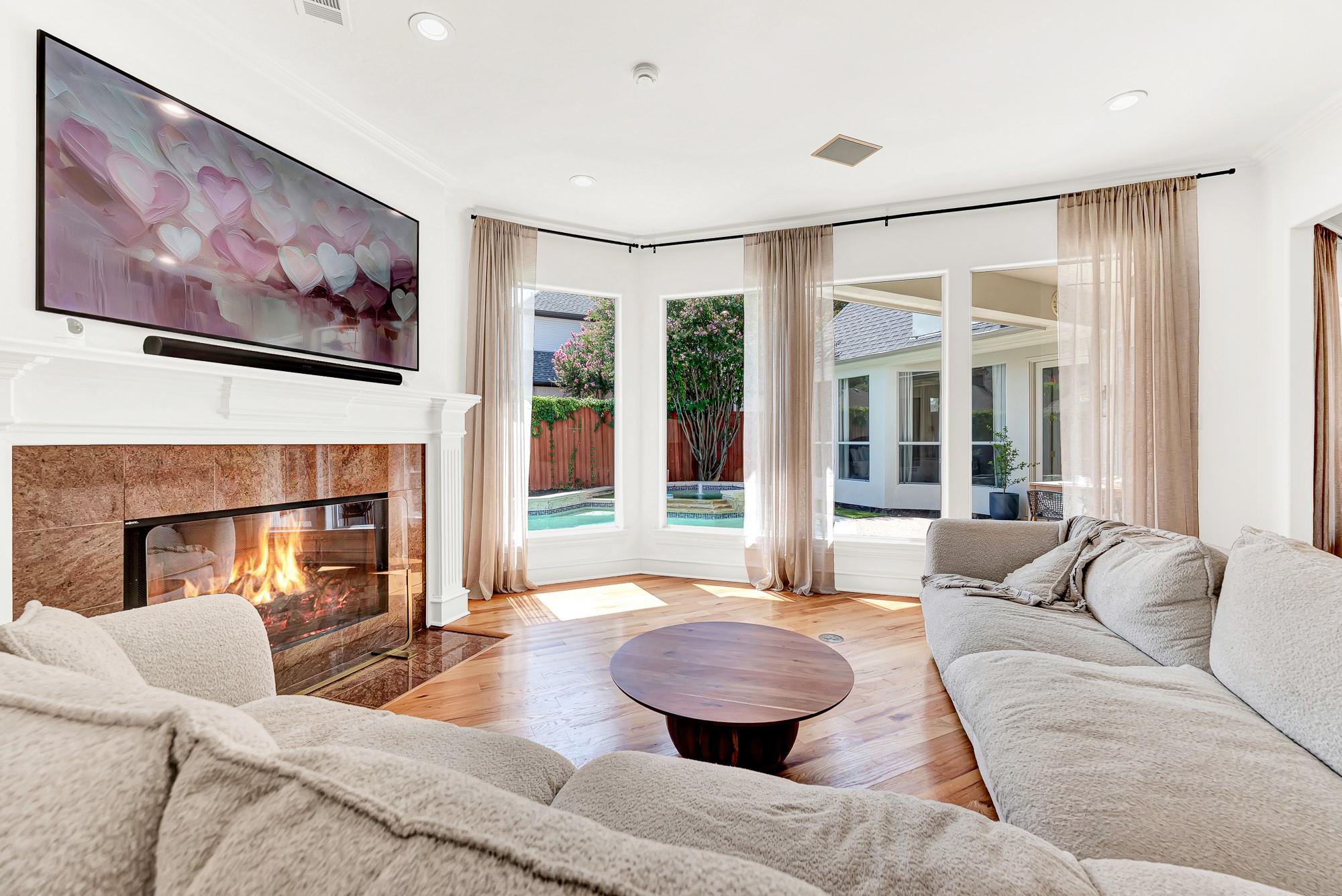 property viewer photo 7
