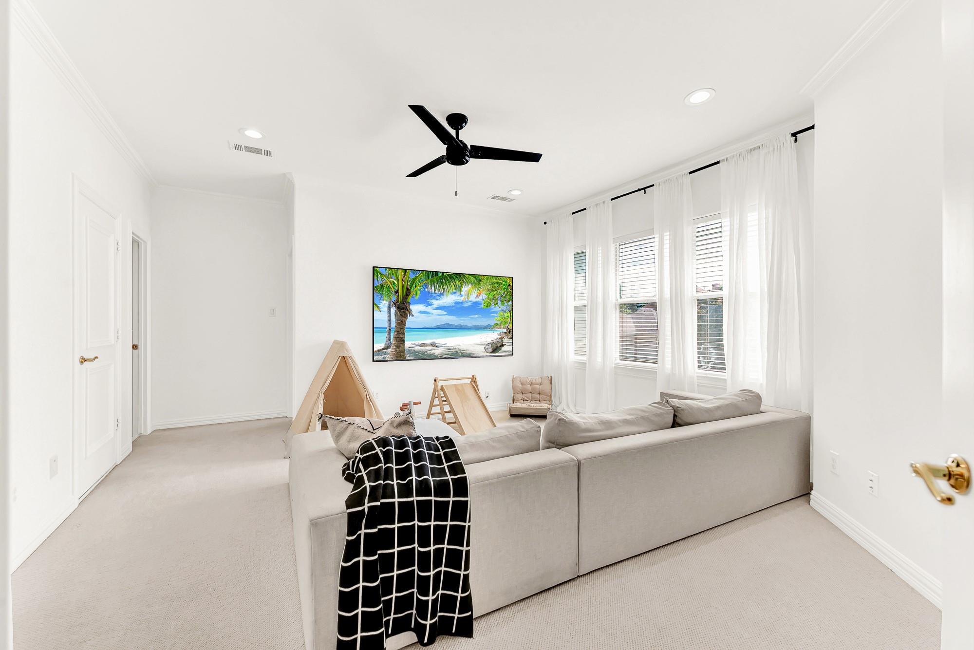 property viewer photo 9