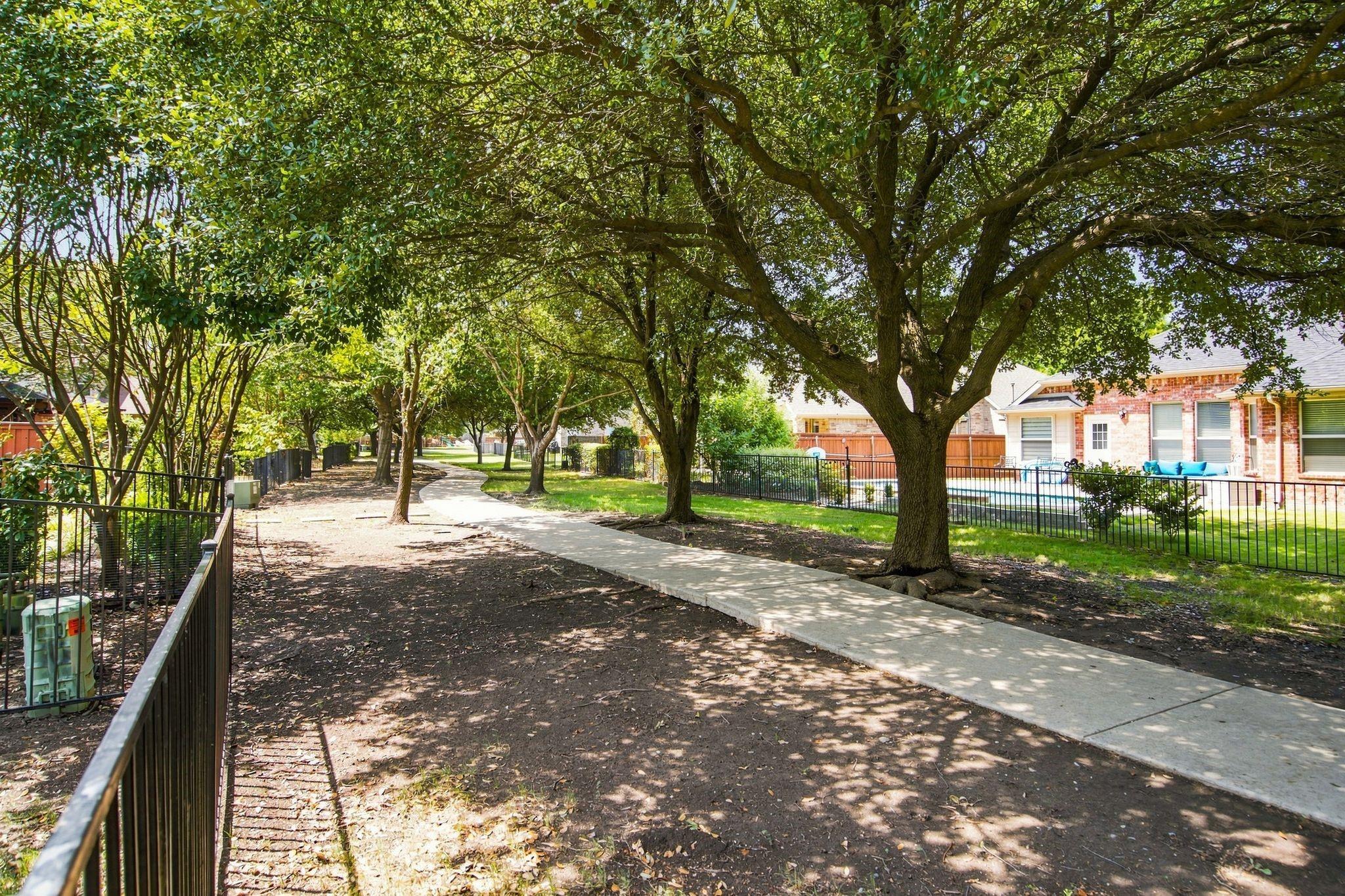 main property photo 39
