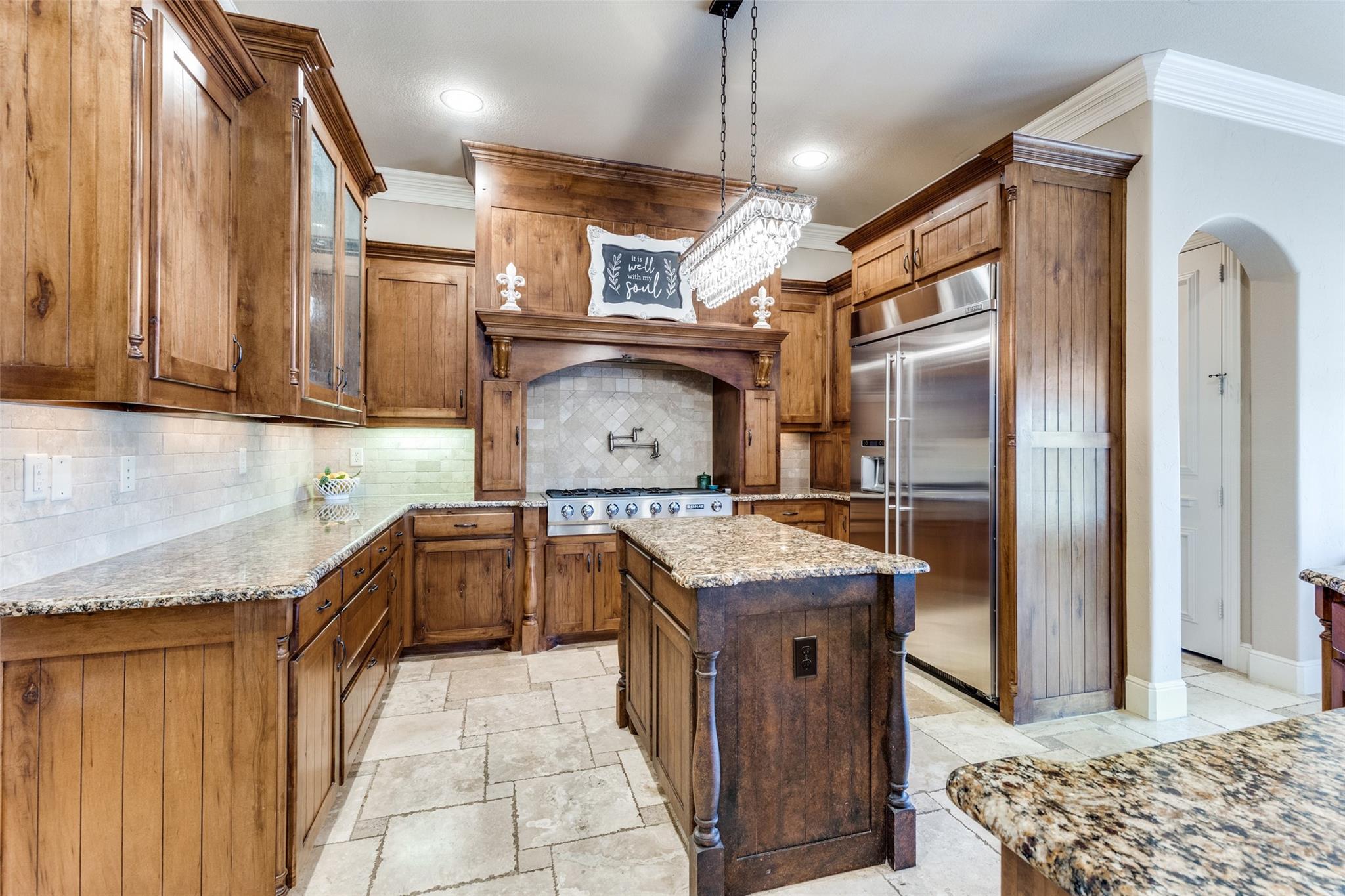 main property photo 10