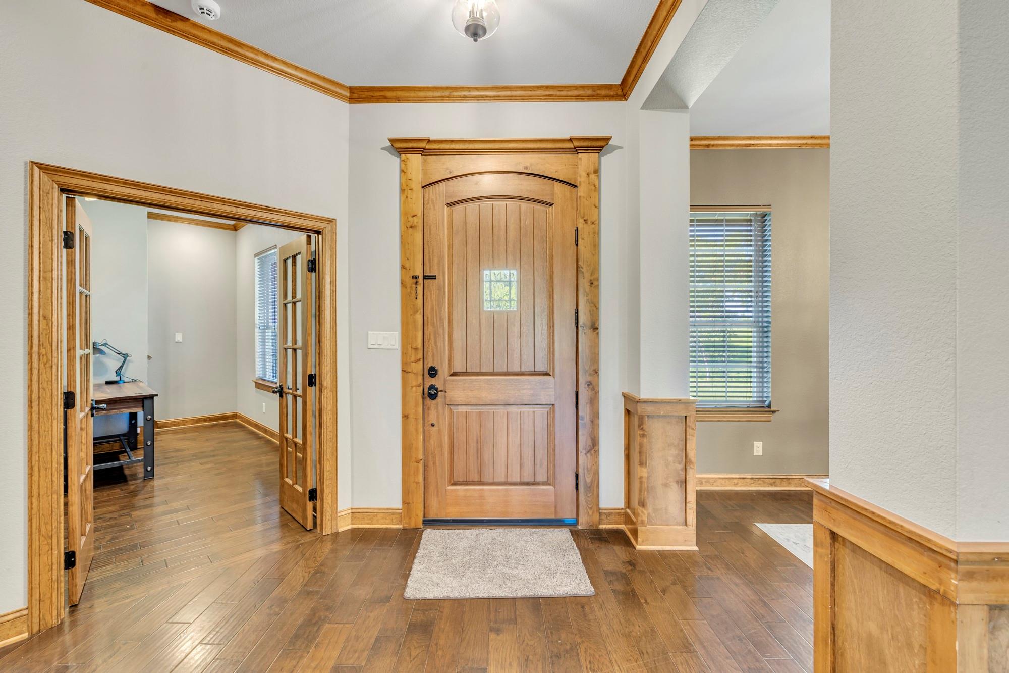 main property photo 11