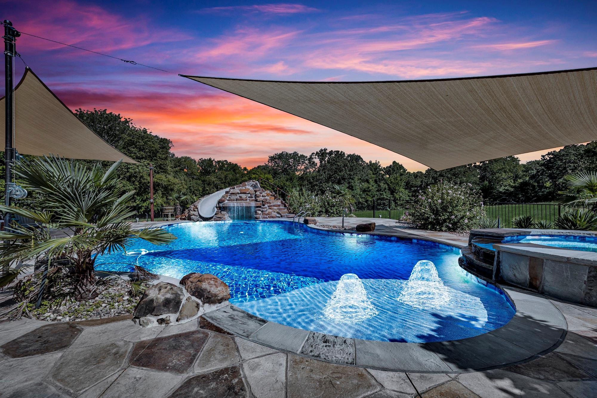 main property photo 32