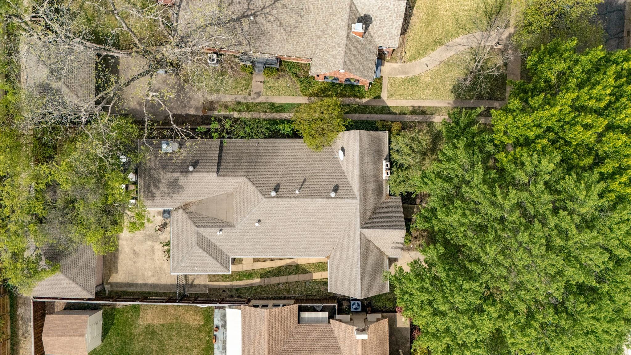 main property photo 26