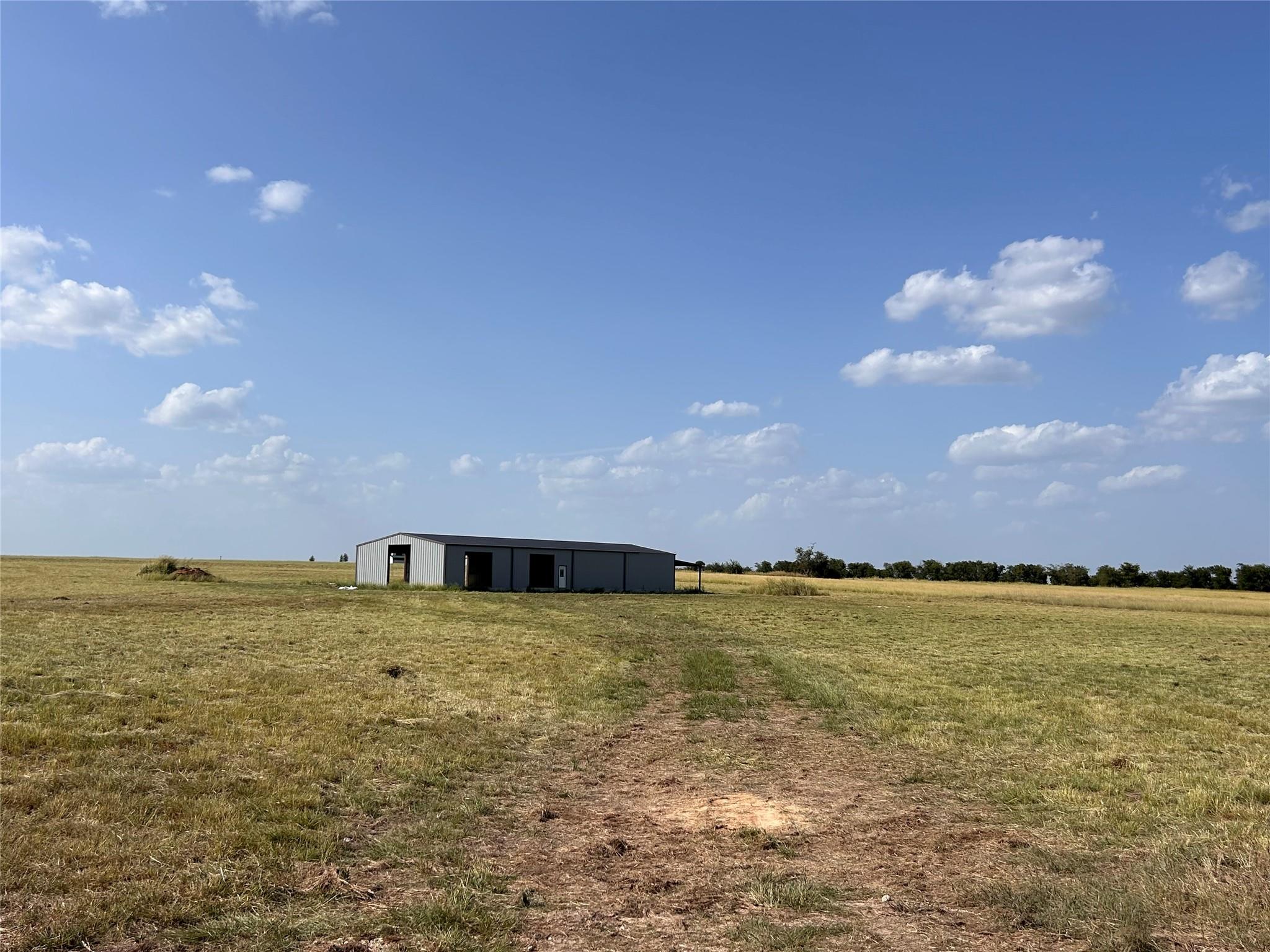 main property photo 19