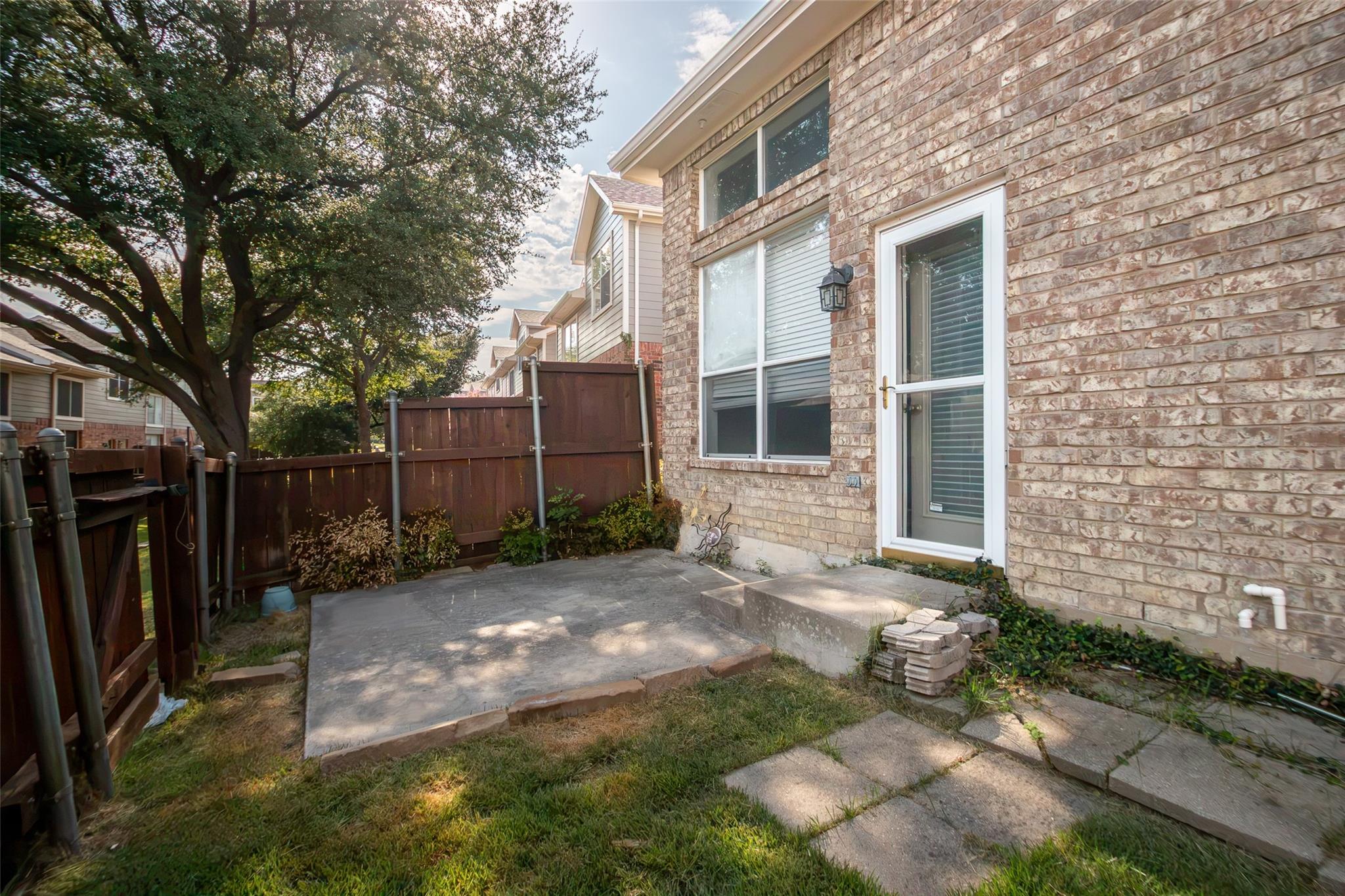 main property photo 24