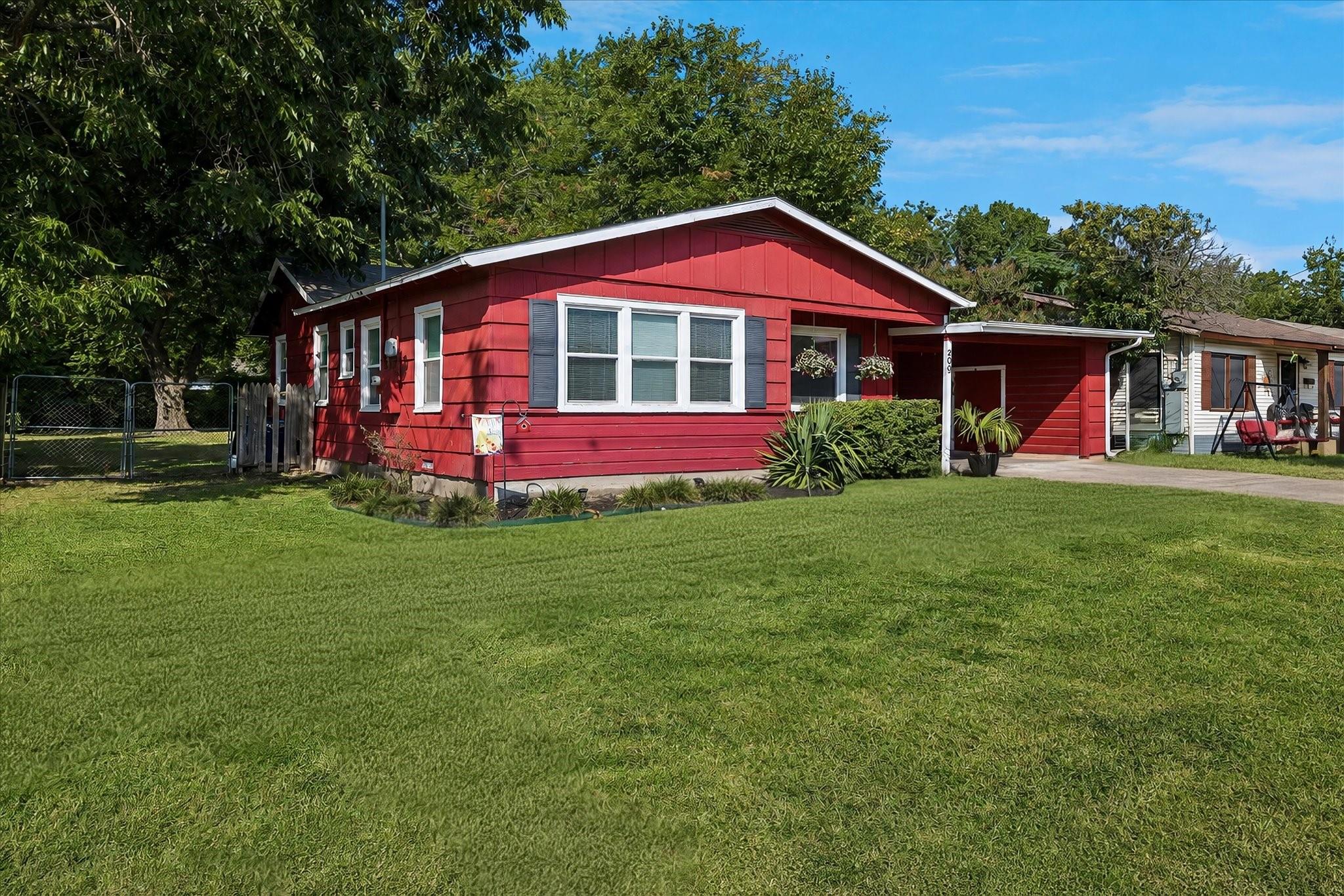 main property photo 2