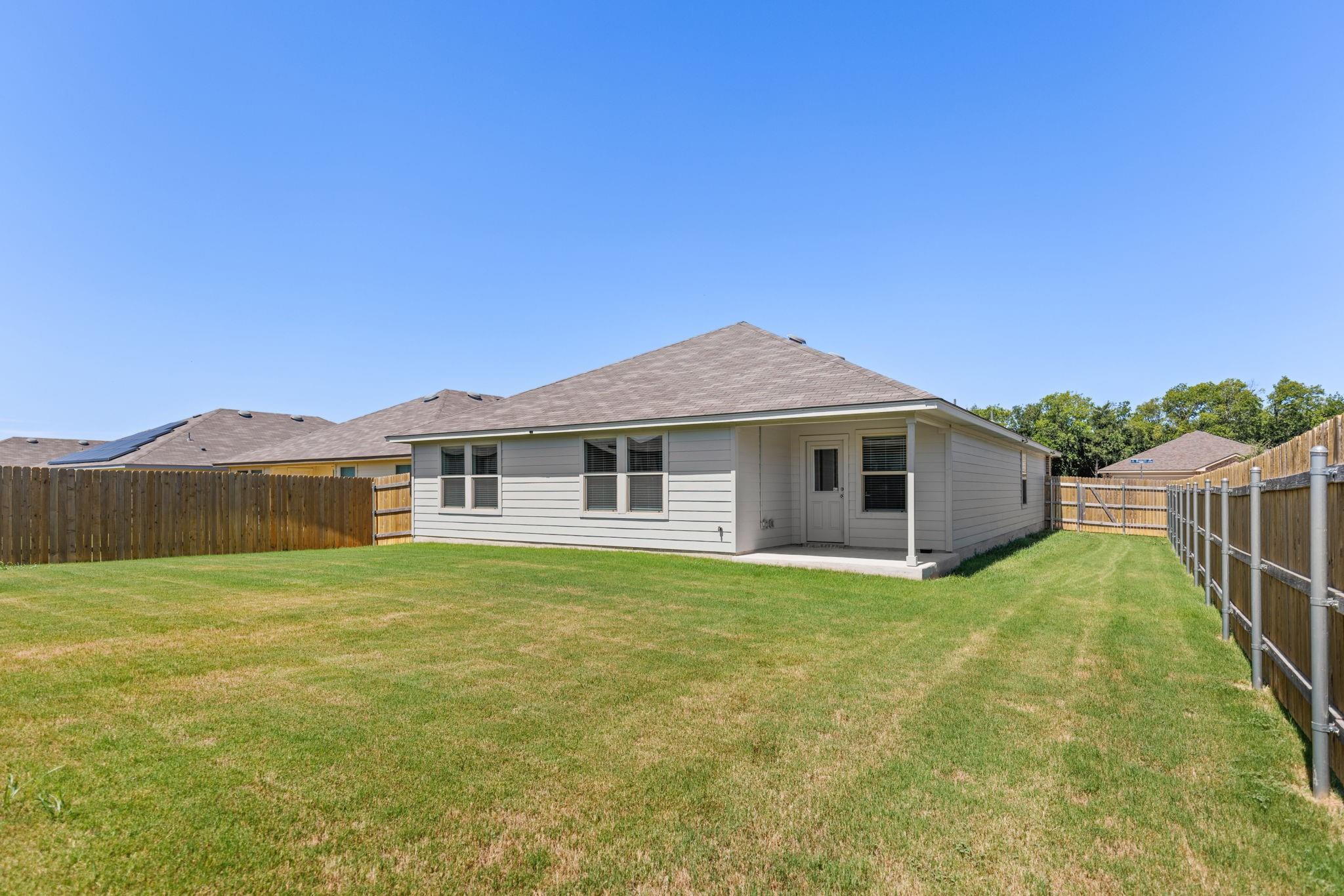 main property photo 5